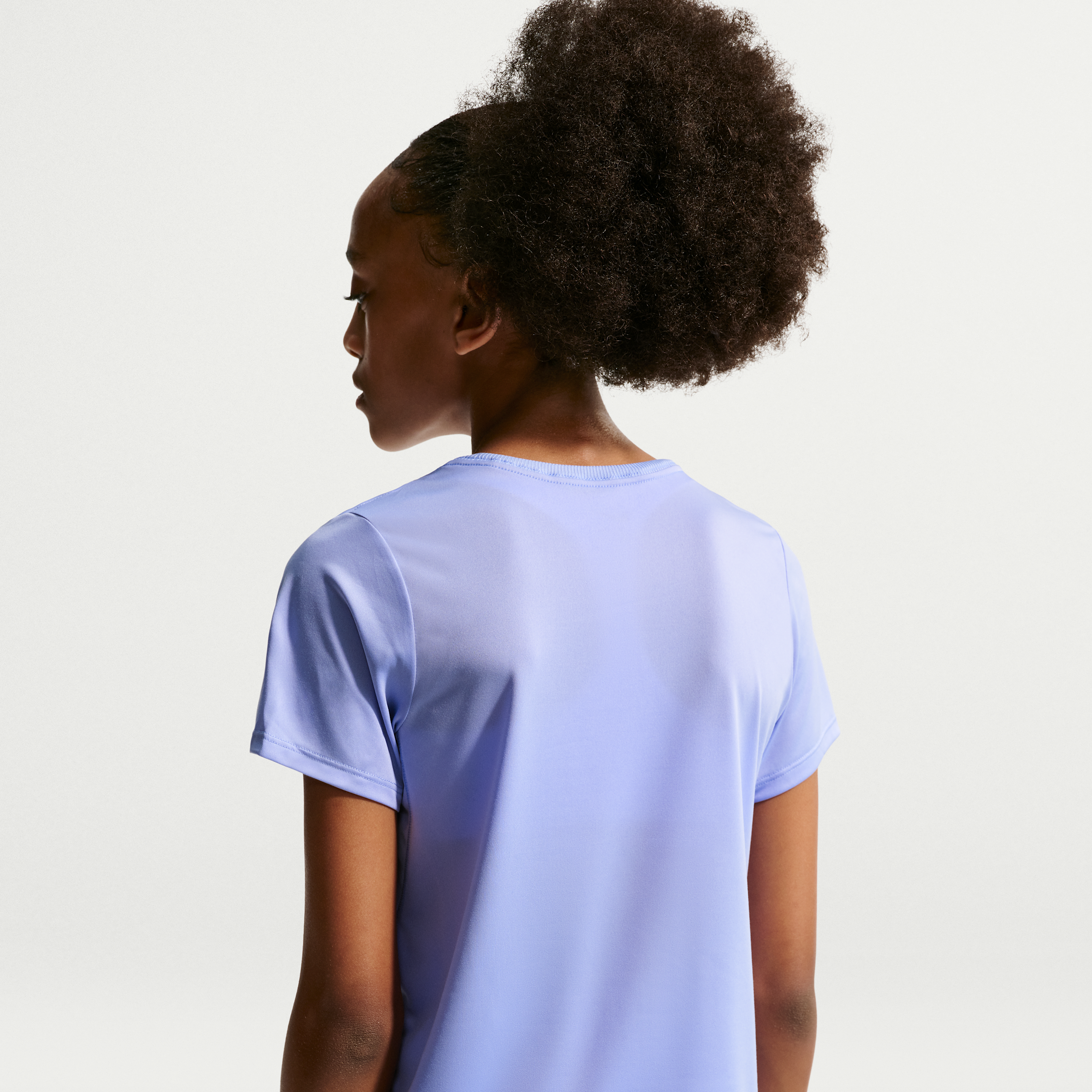 Thumbnail - Nike One Fitted Dri-FIT-Kurzarmshirt (Mädchen) - Lila