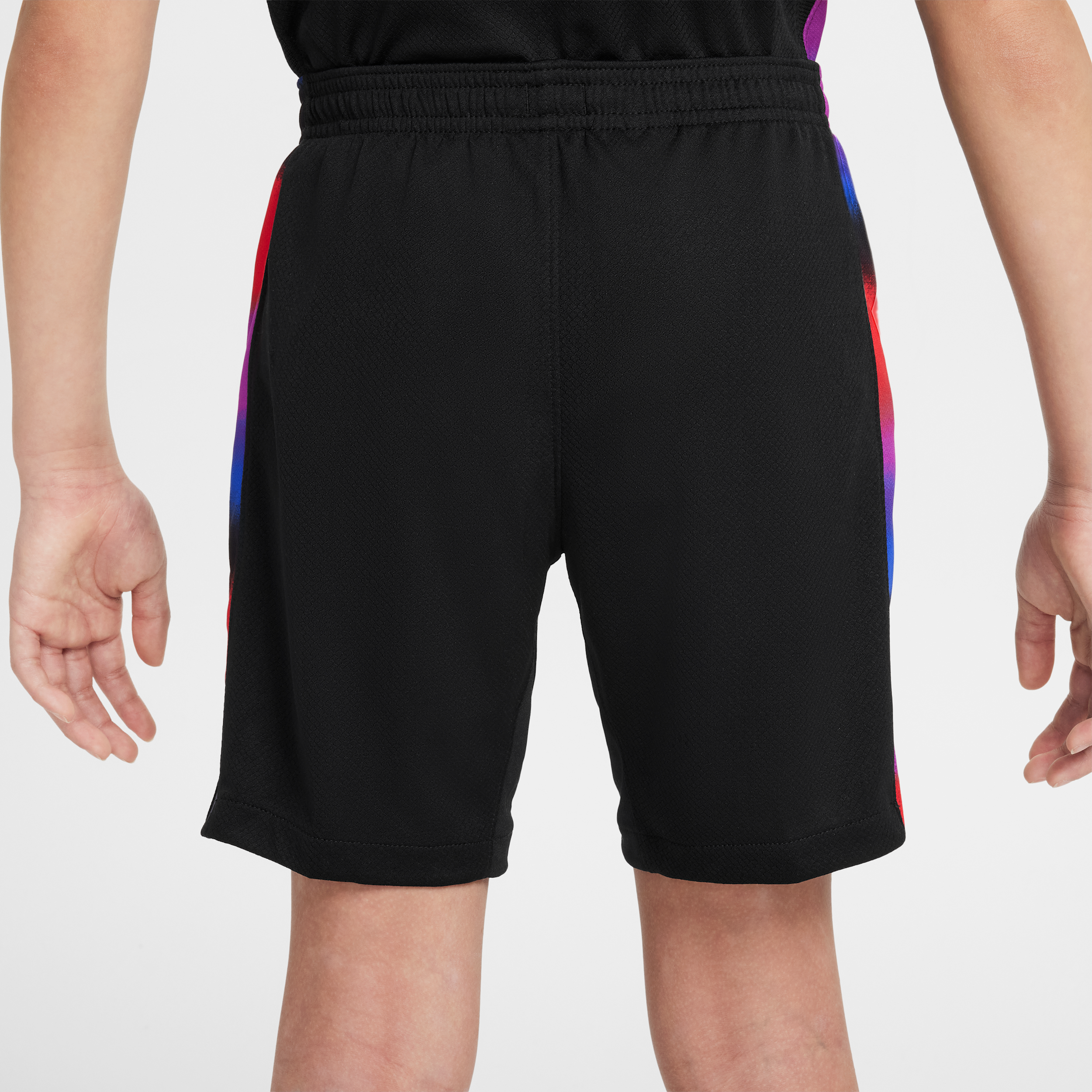 Thumbnail - England 2025/26 Stadium Away Nike Dri-FIT Replika-Fußballshorts (ältere Kinder) - Schwarz