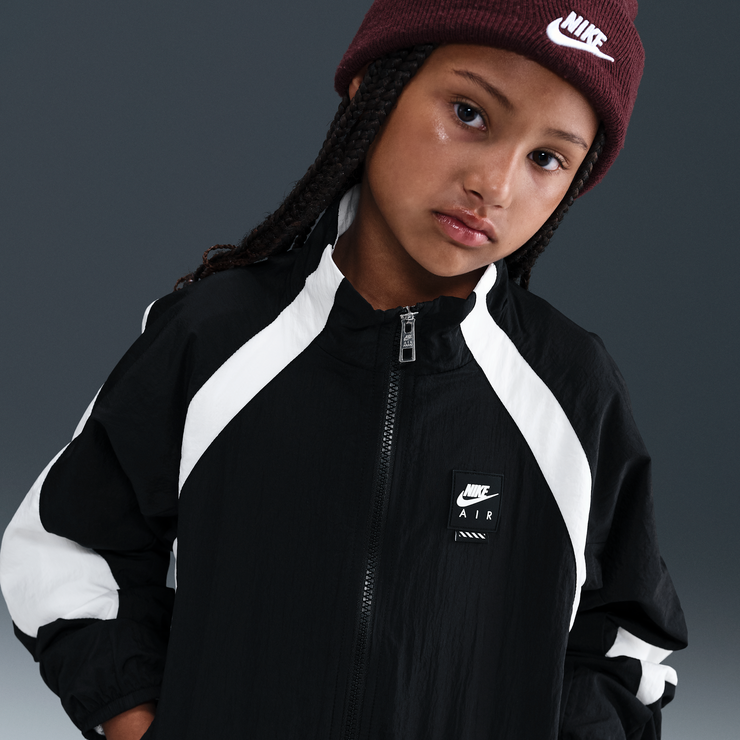 Thumbnail - Nike Air Track-Jacket aus Webstoff (ältere Kinder) - Schwarz