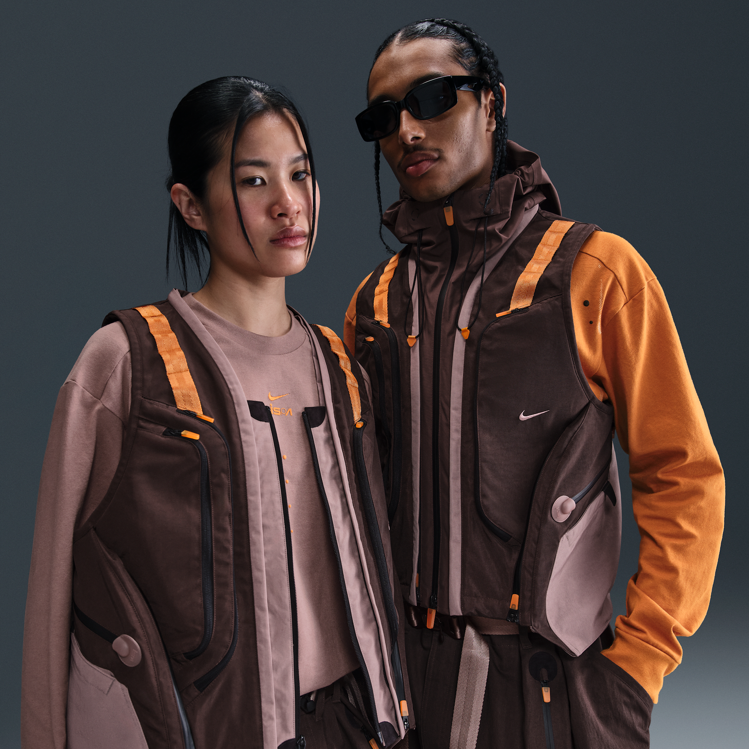 Nike ISPA modulaire bodywarmer Bruin