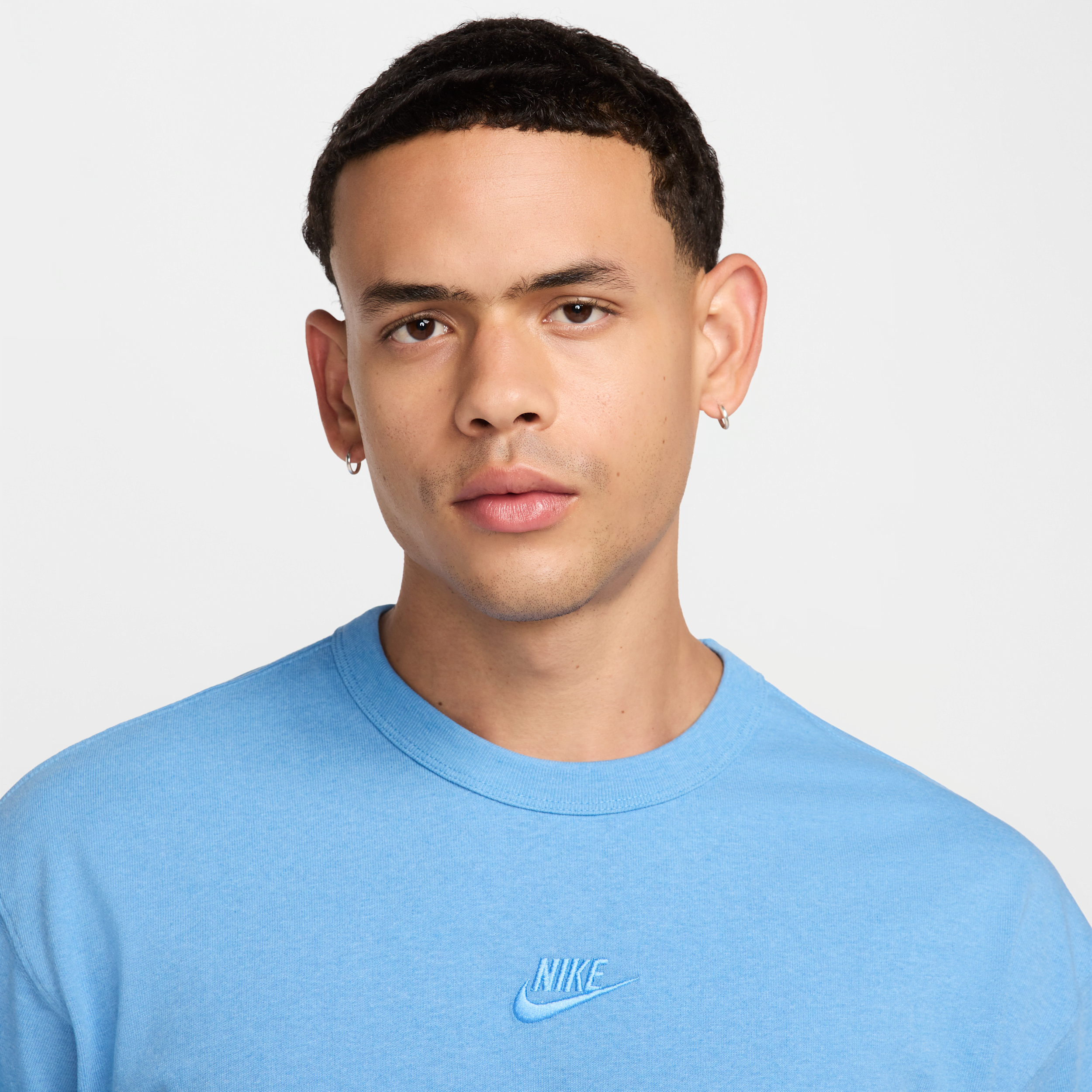 Tee-shirt Nike Sportswear Premium Essentials pour Homme - Bleu