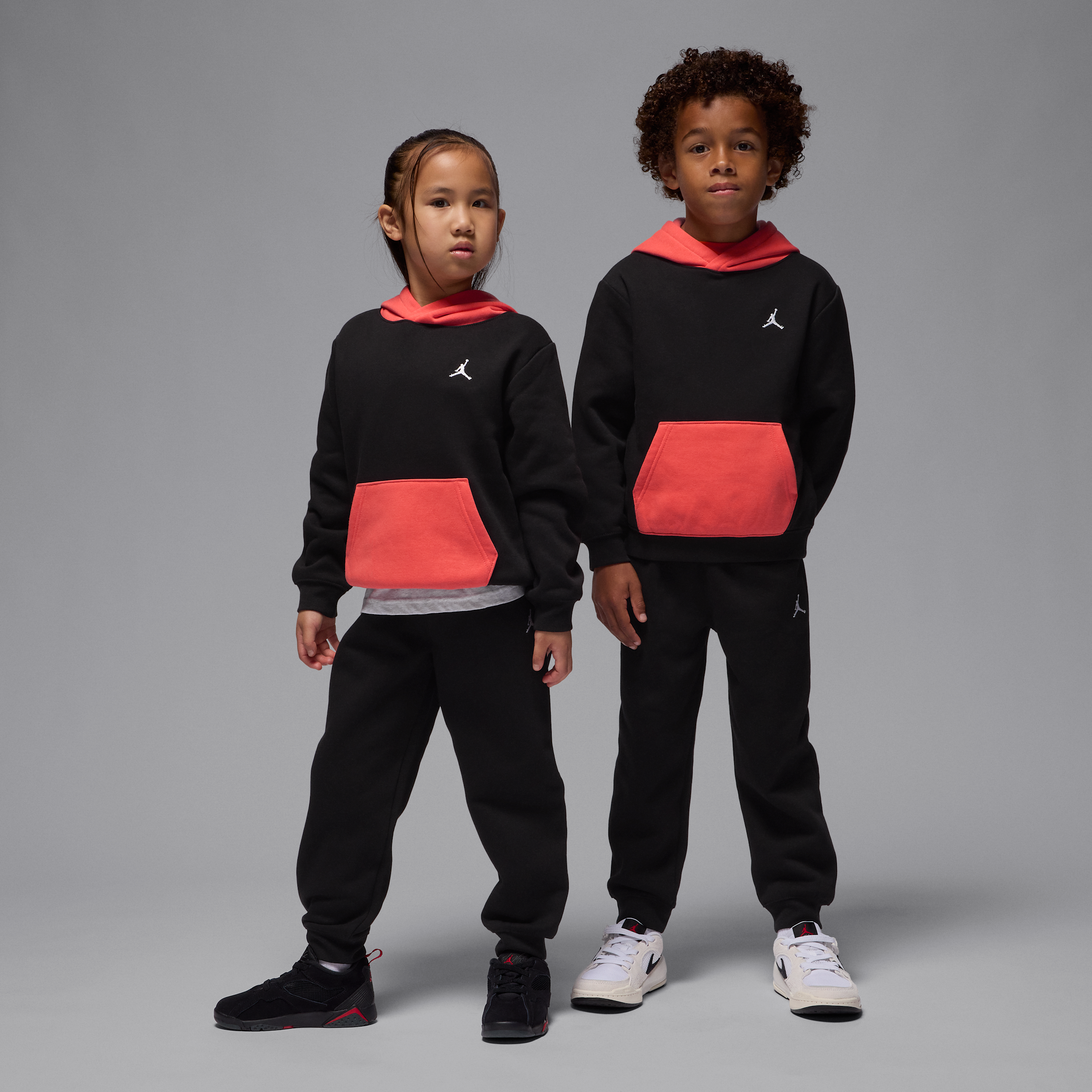 Completo in 2 pezzi con felpa pullover con cappuccio Jordan Brooklyn Fleece – Bambino/a - Nero
