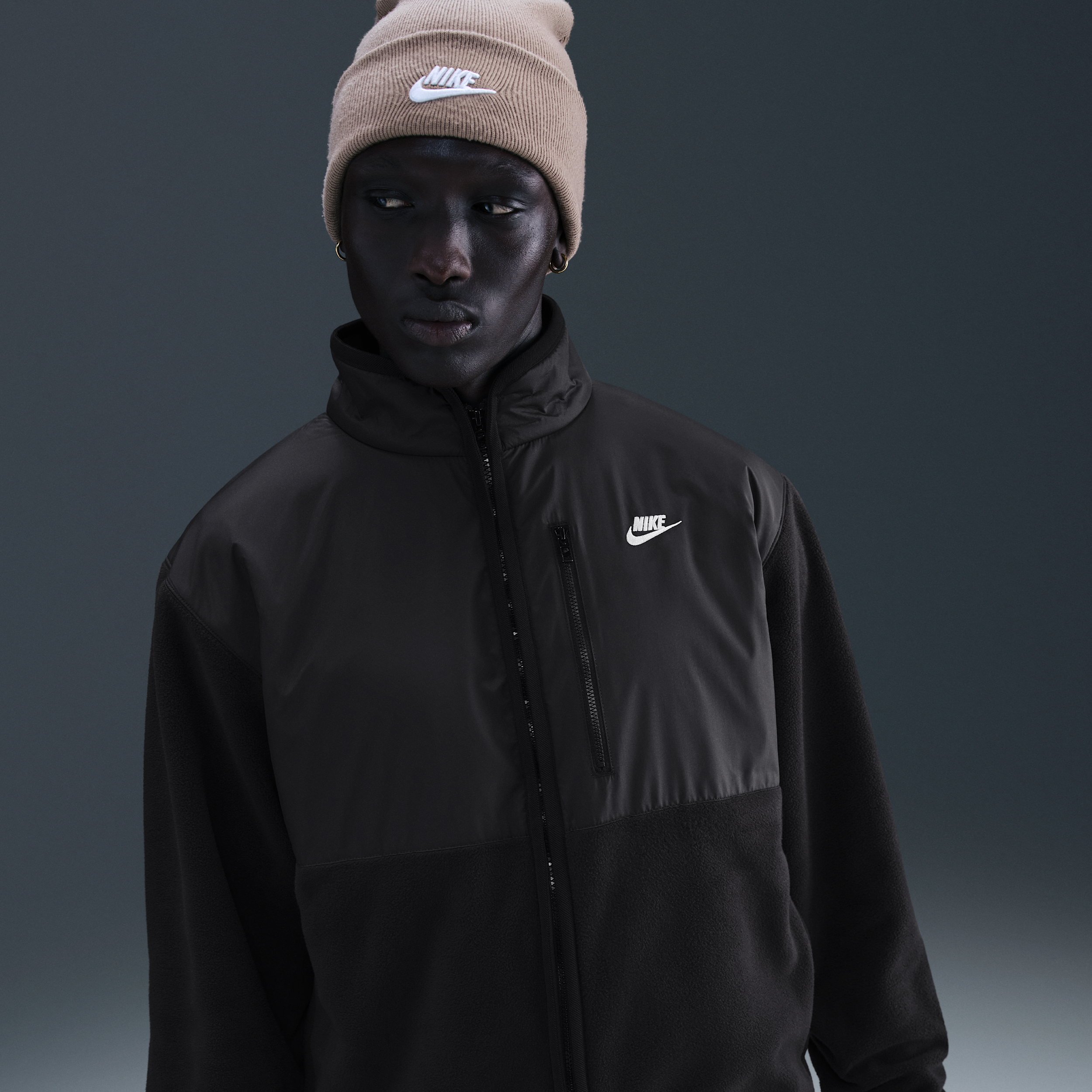Thumbnail - Nike Club Winterized Herrenjacke mit durchgehendem Reißverschluss - Schwarz