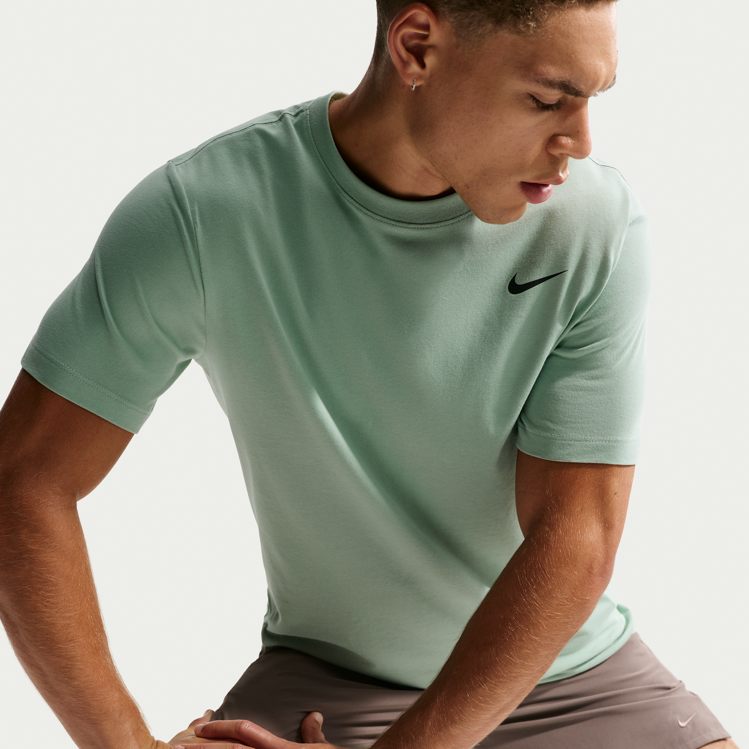 Nike Dri-Fit Fitness T-shirt Voor Heren - Groen