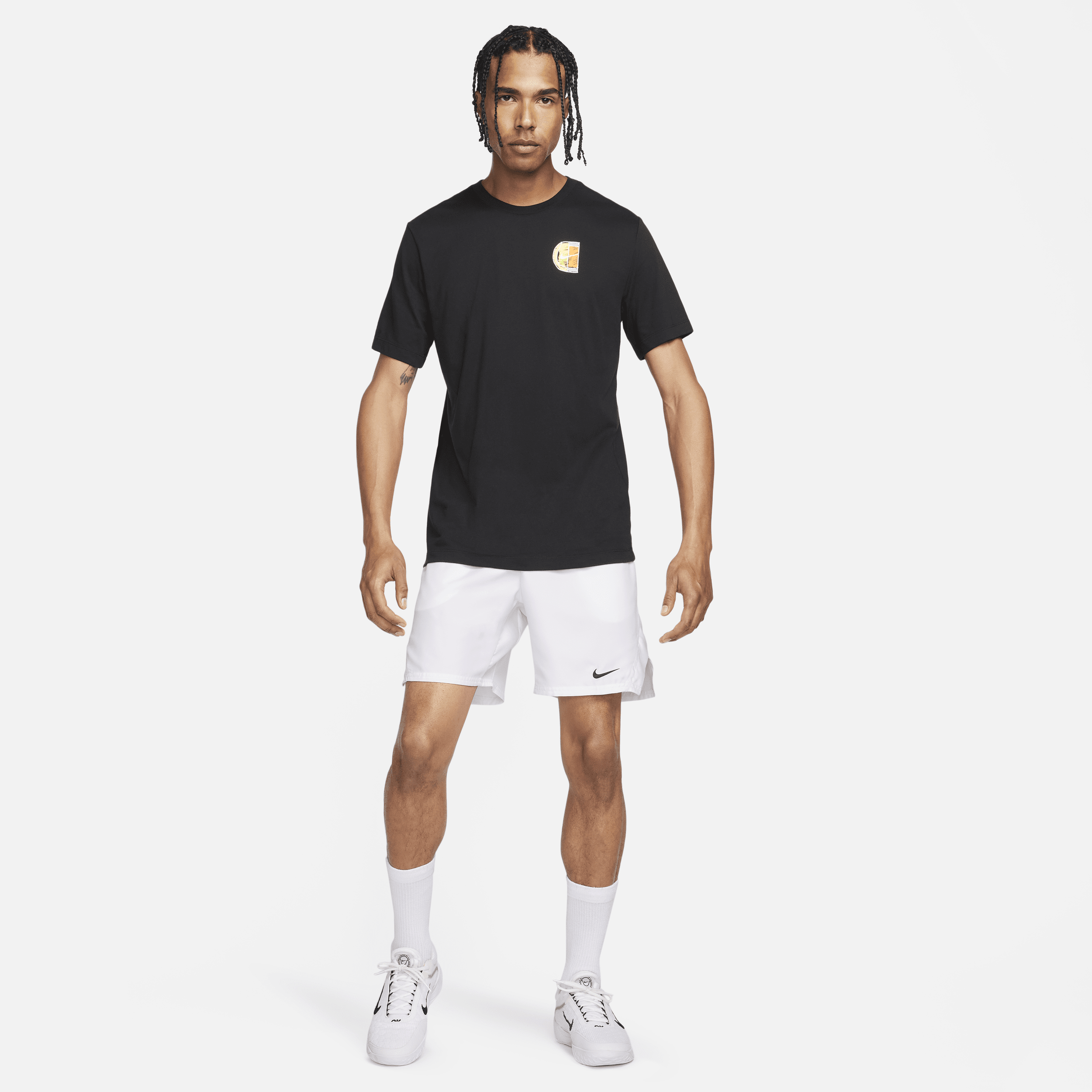 Nike Court Dri-FIT Tennisshirt voor heren Zwart