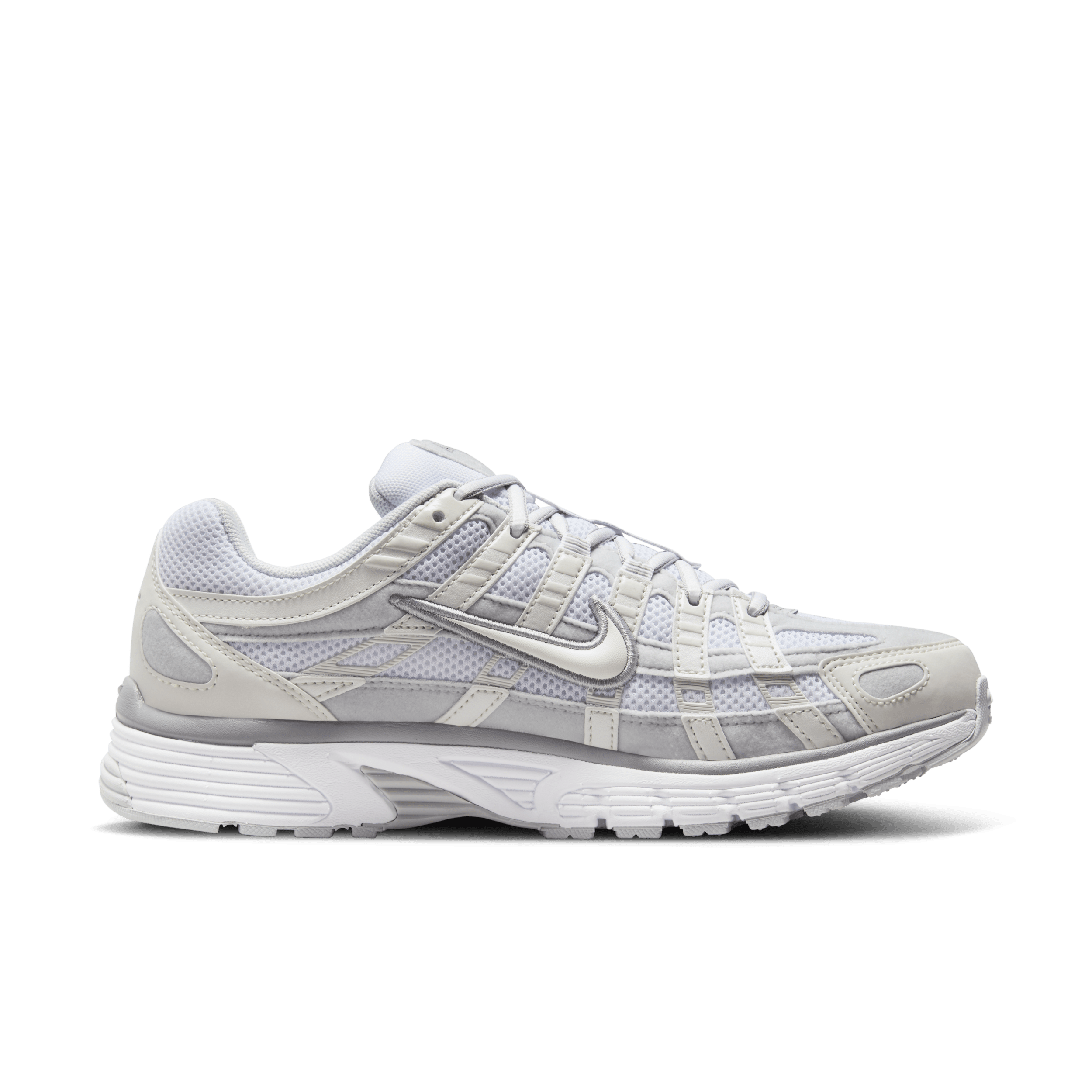 Chaussures Nike P-6000 pour femme - Blanc