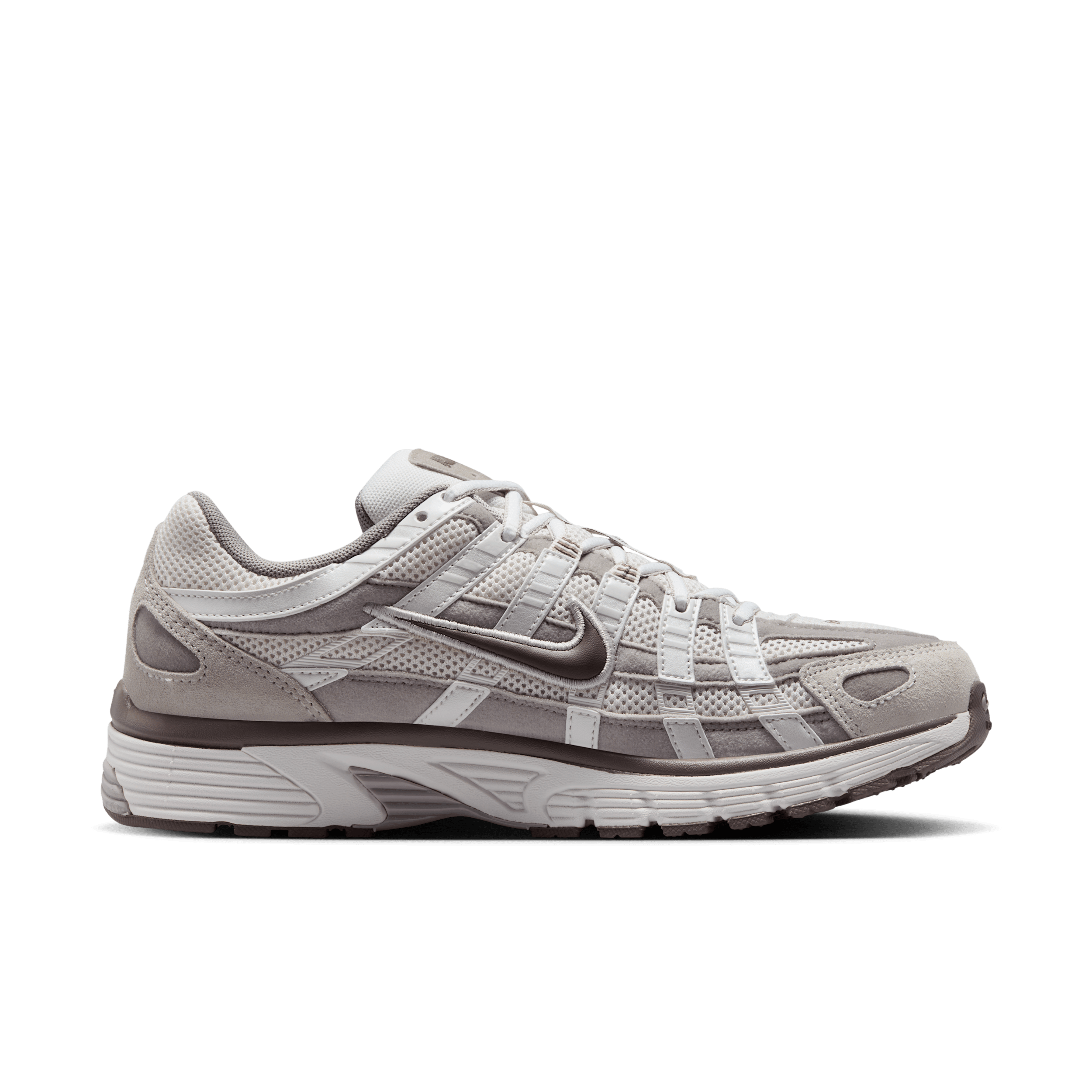 Chaussures Nike P-6000 pour femme - Gris