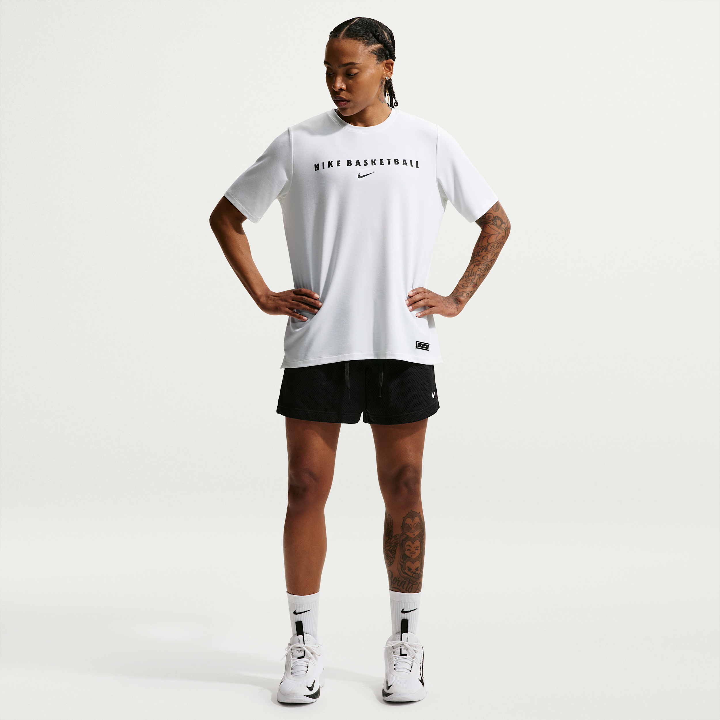 Thumbnail - Nike Essential Mesh-Basketballshorts mit Dri-FIT (Damen) - Schwarz