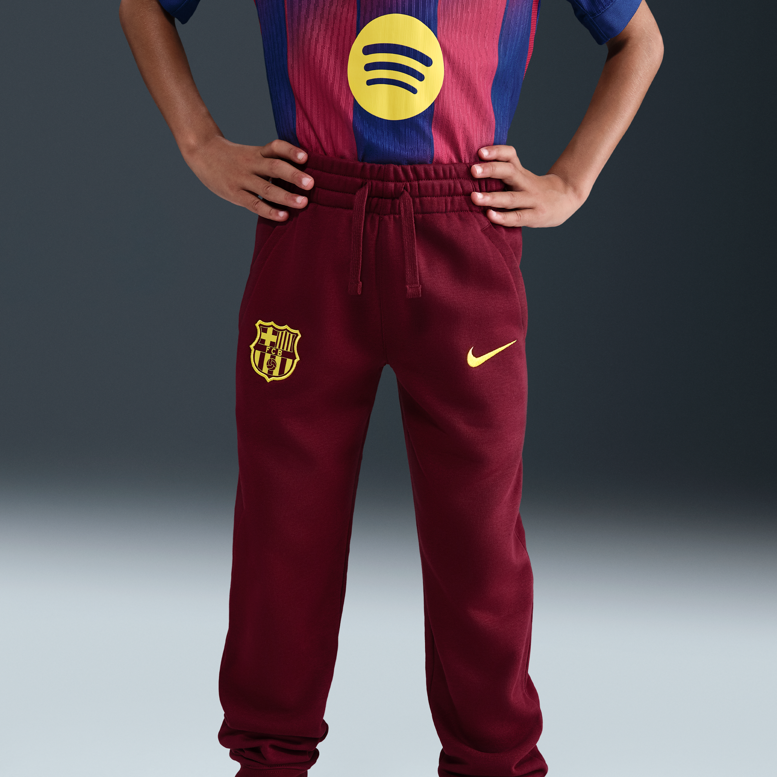 Thumbnail - FC Barcelona Club Fourth Nike Fußball-Jogger für ältere Kinder (Jungen) - Rot