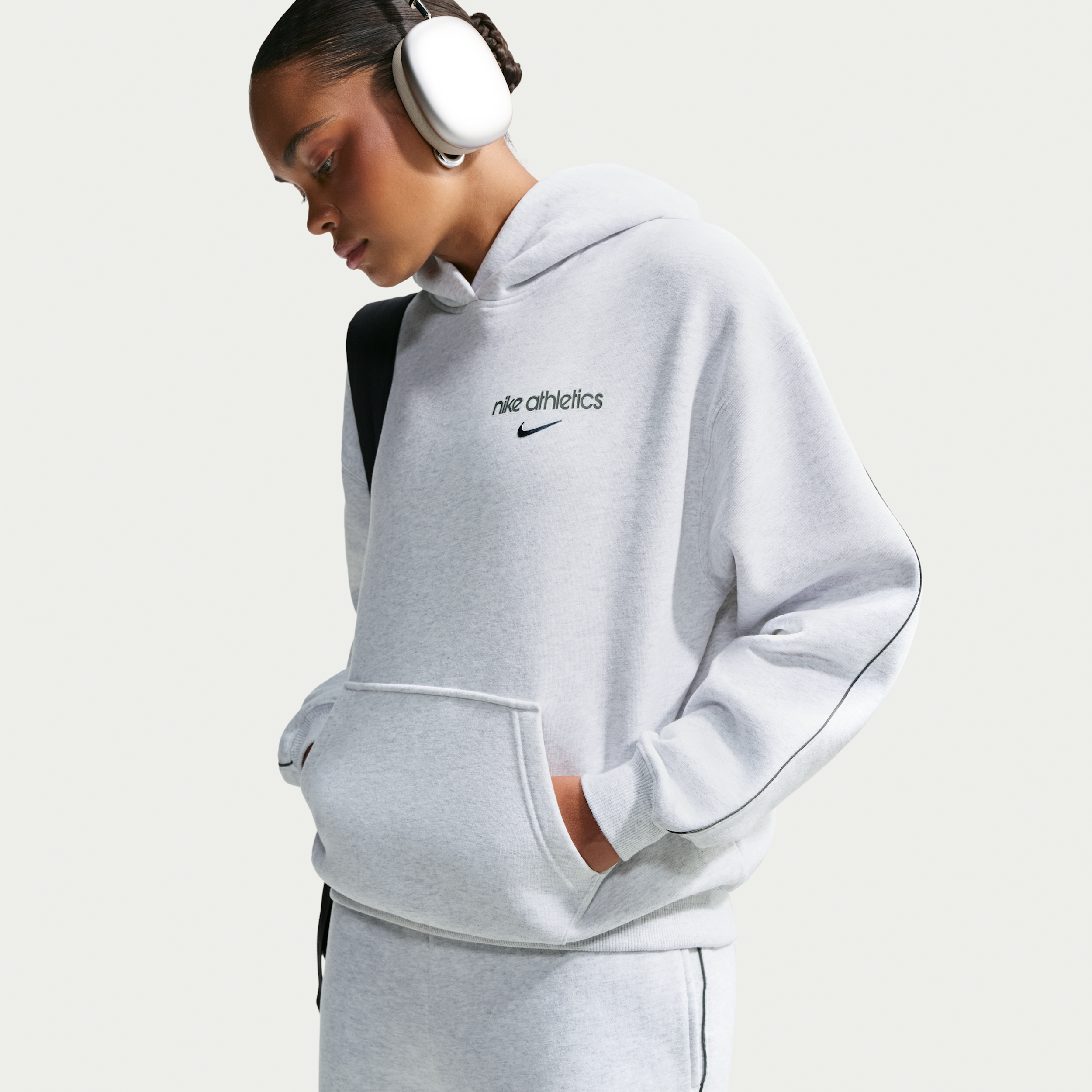 Oversized Nike Studio Fleece-hættetrøje i medium vægt til kvinder - brun