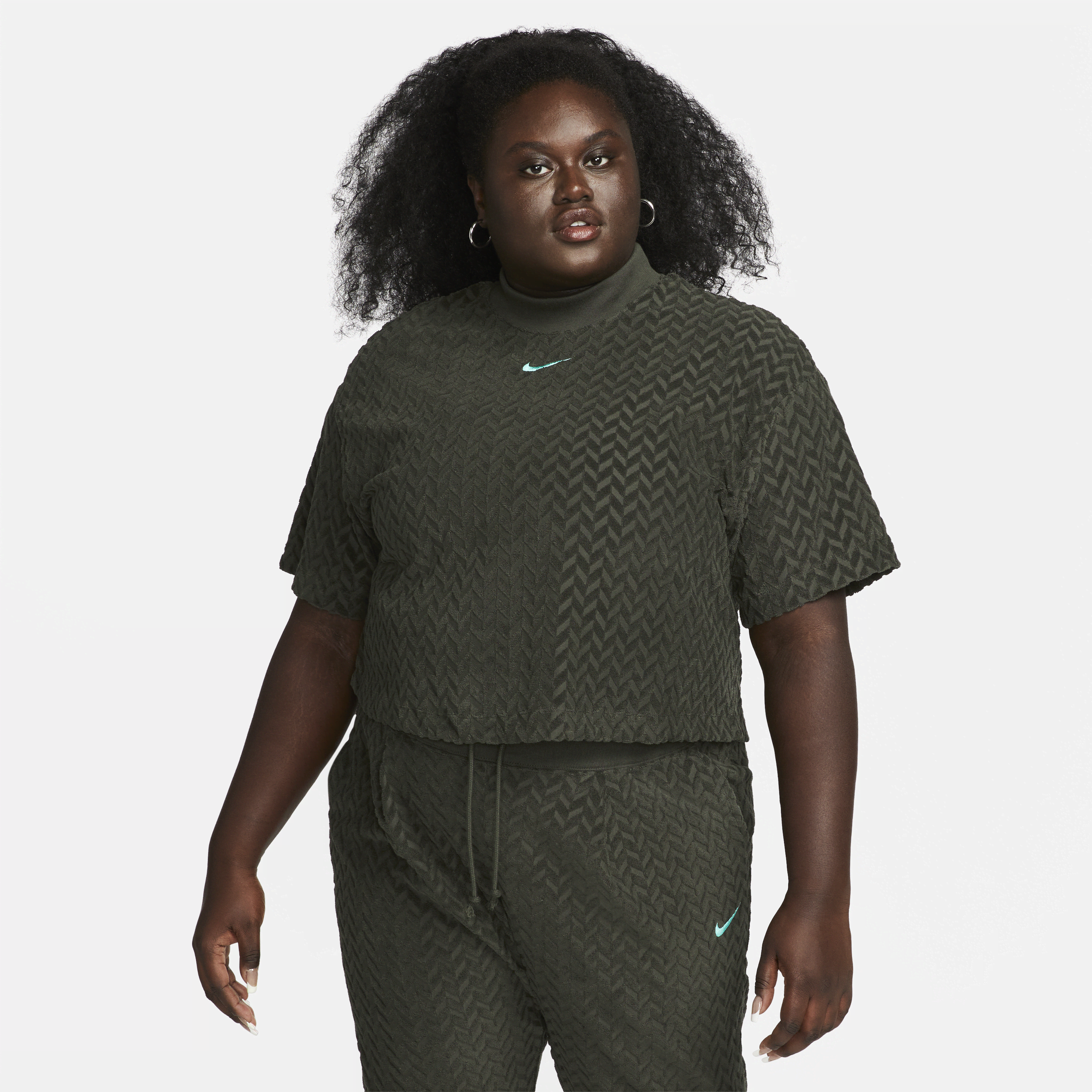 Damska koszulka o luźnym kroju Nike Sportswear Everyday Modern - Zieleń