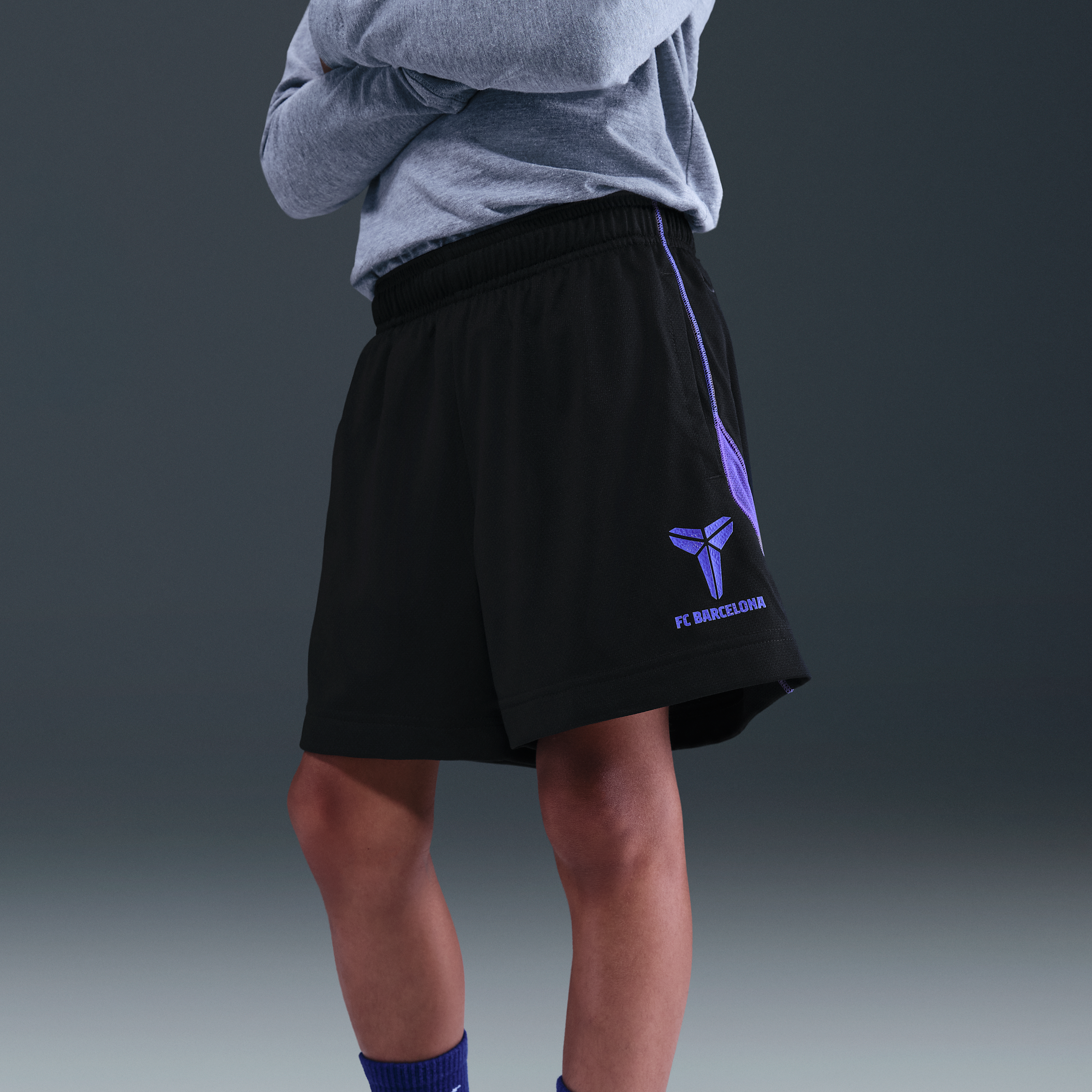 Thumbnail - FC Barcelona Away Kobe Dri-FIT Fußball-Shorts (ältere Kinder) - Schwarz