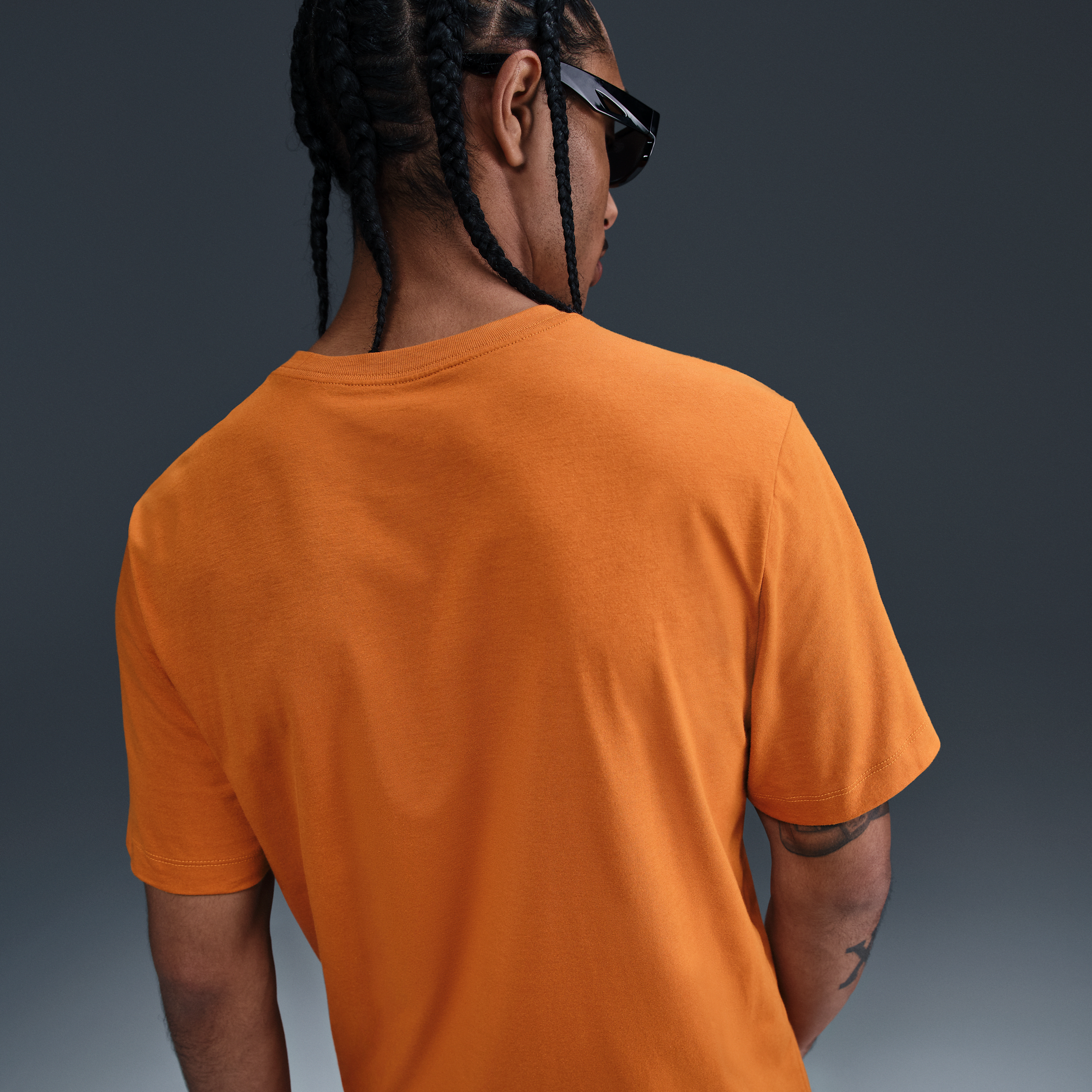 T-shirt Nike Sportswear Club pour Homme - Orange