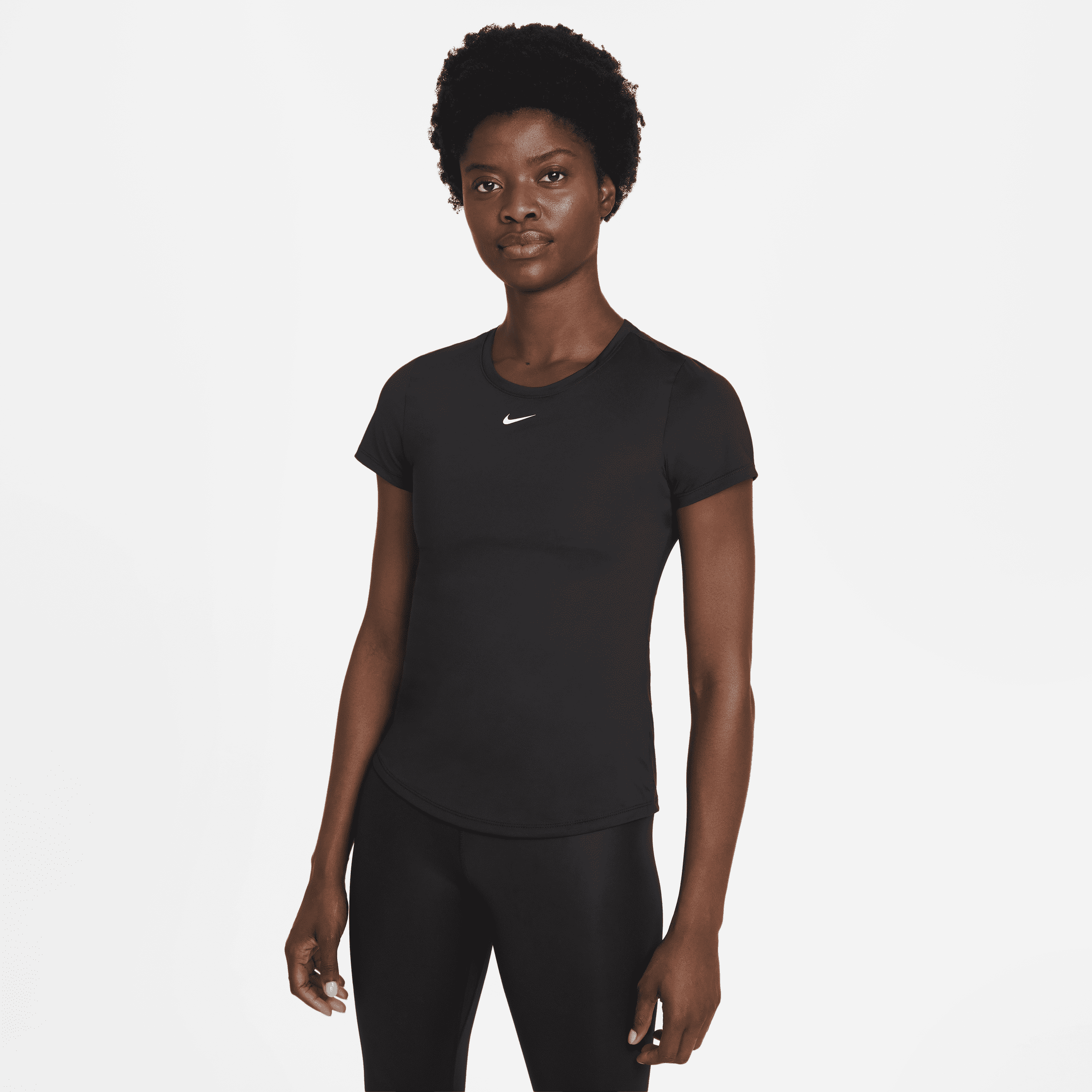 Image of Nike Dri-FIT One Damestop met aansluitende pasvorm en korte mouwen - Zwart
