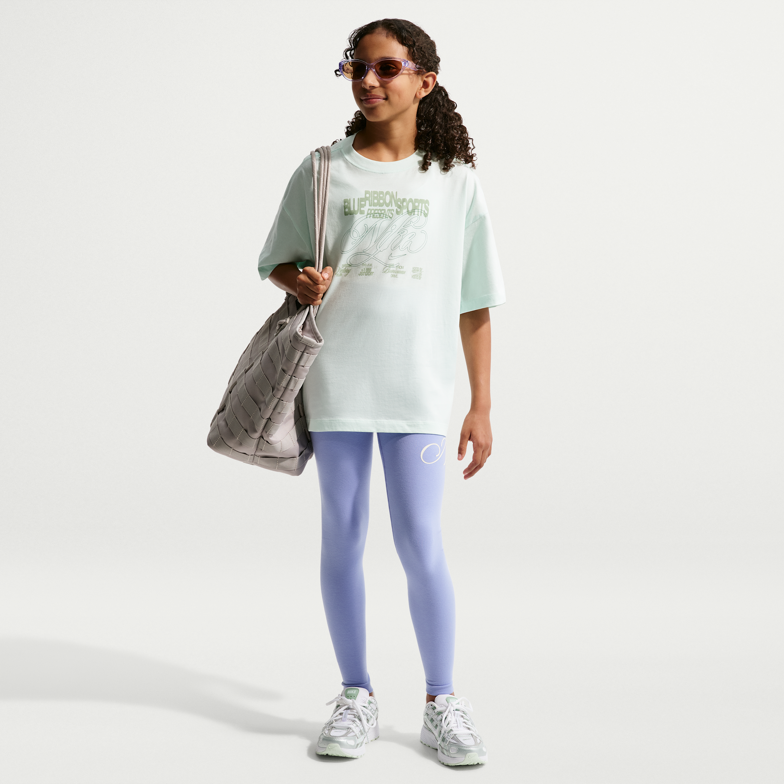 Leggings classici a vita alta con grafica Nike – Ragazza - Viola