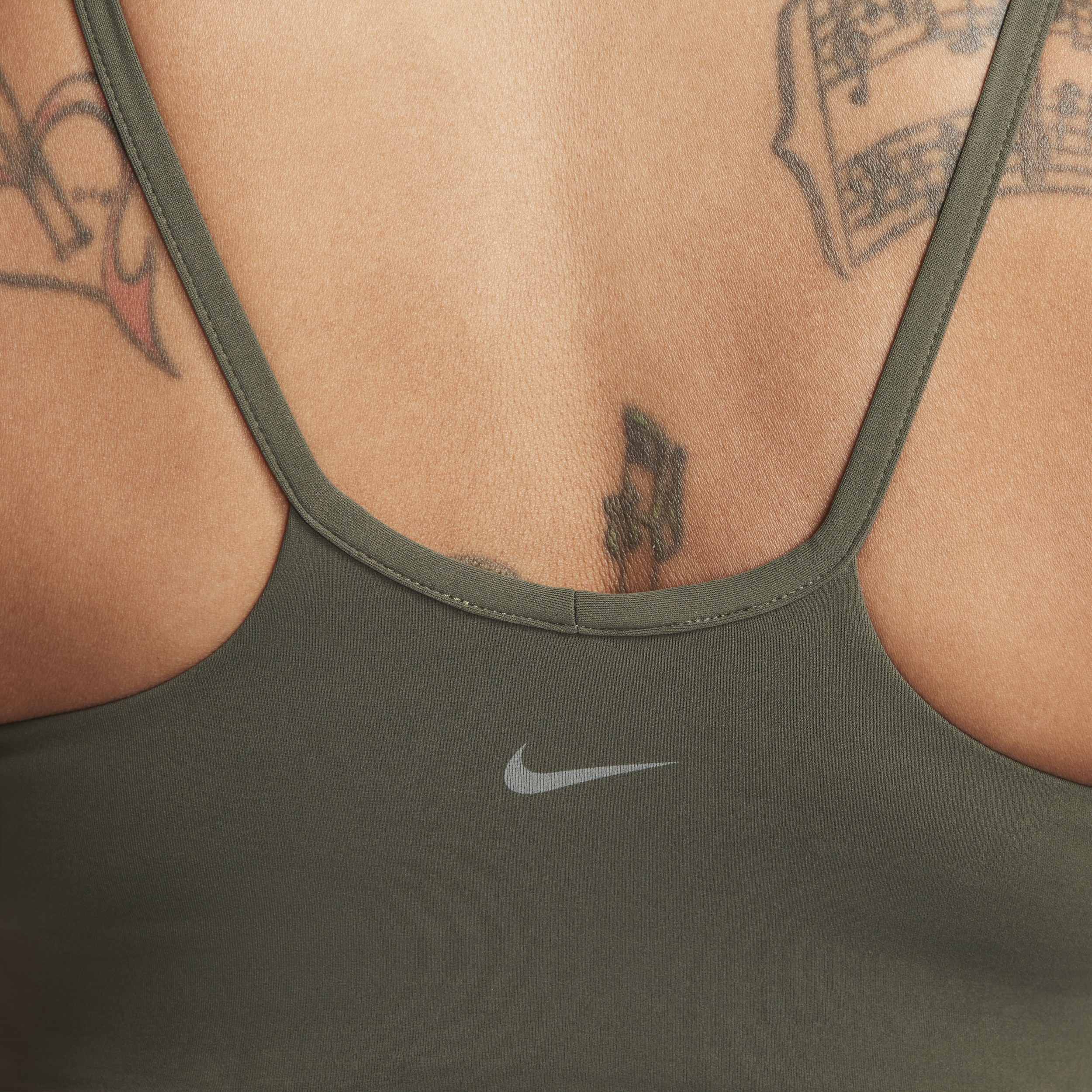Nike Zenvy Dri-FIT tanktop voor dames Groen