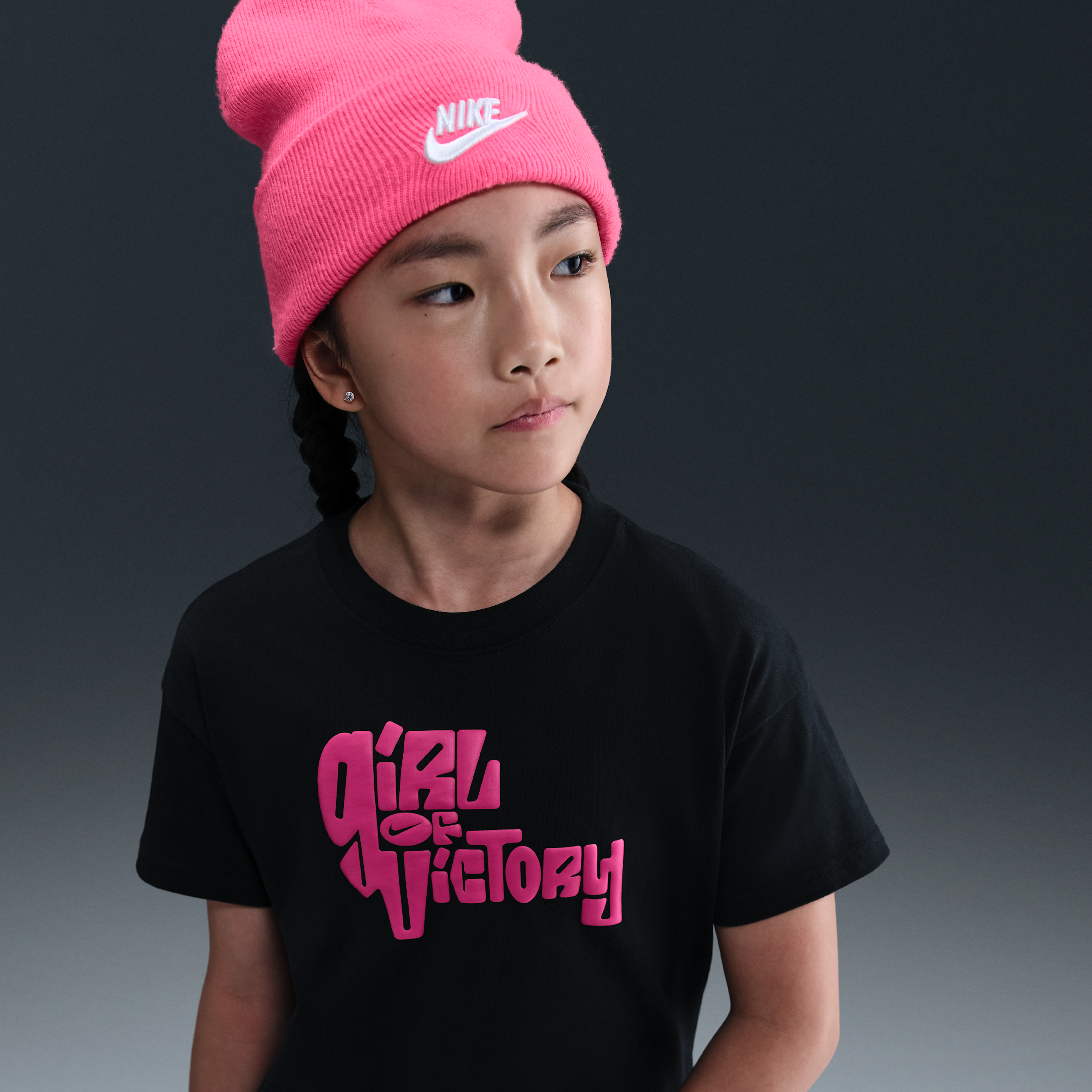Nike Older Kids (Girls) T-Shirt - Black - Cotton