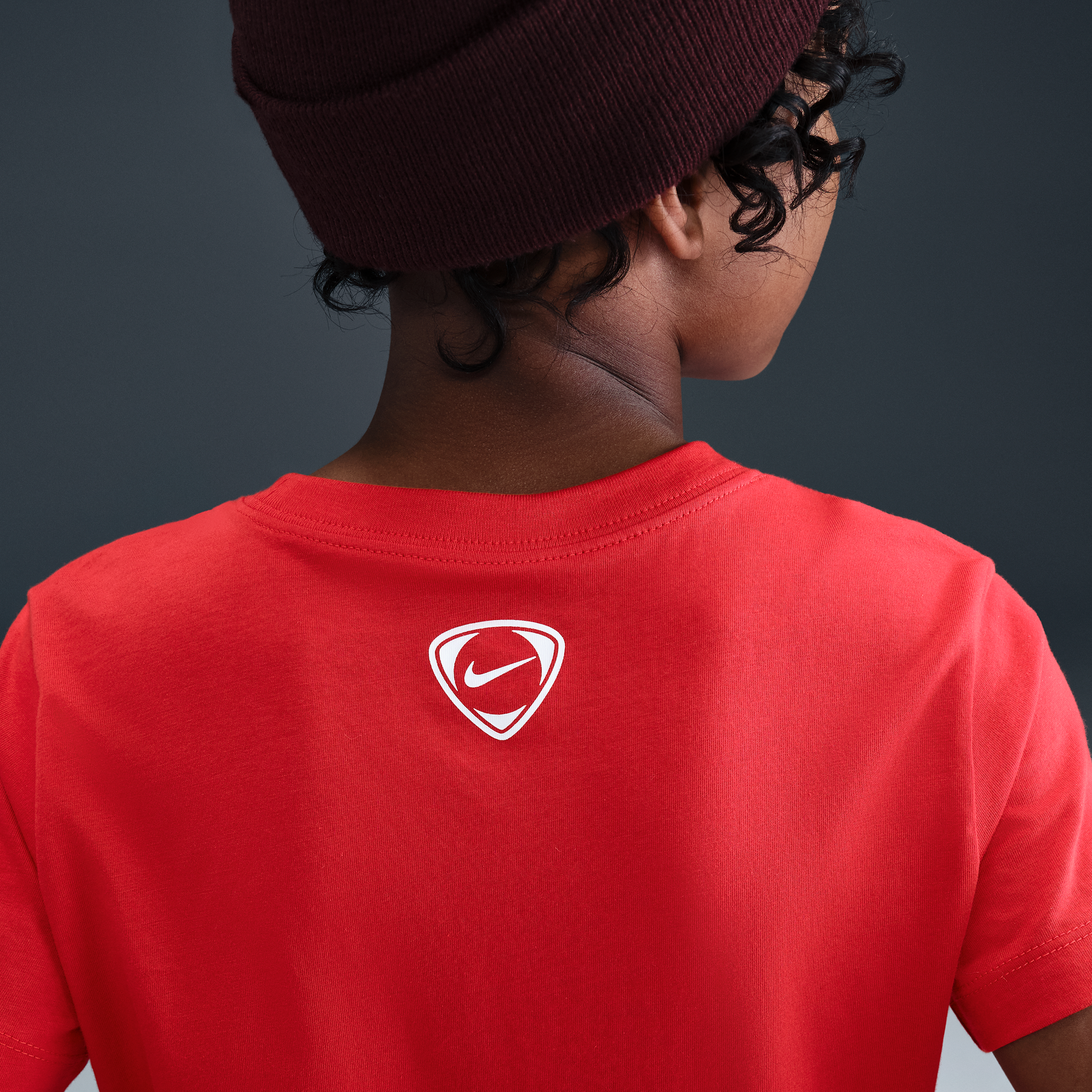 Thumbnail - Nike Sportswear Total 90 T-Shirt (ältere Kinder) - Rot