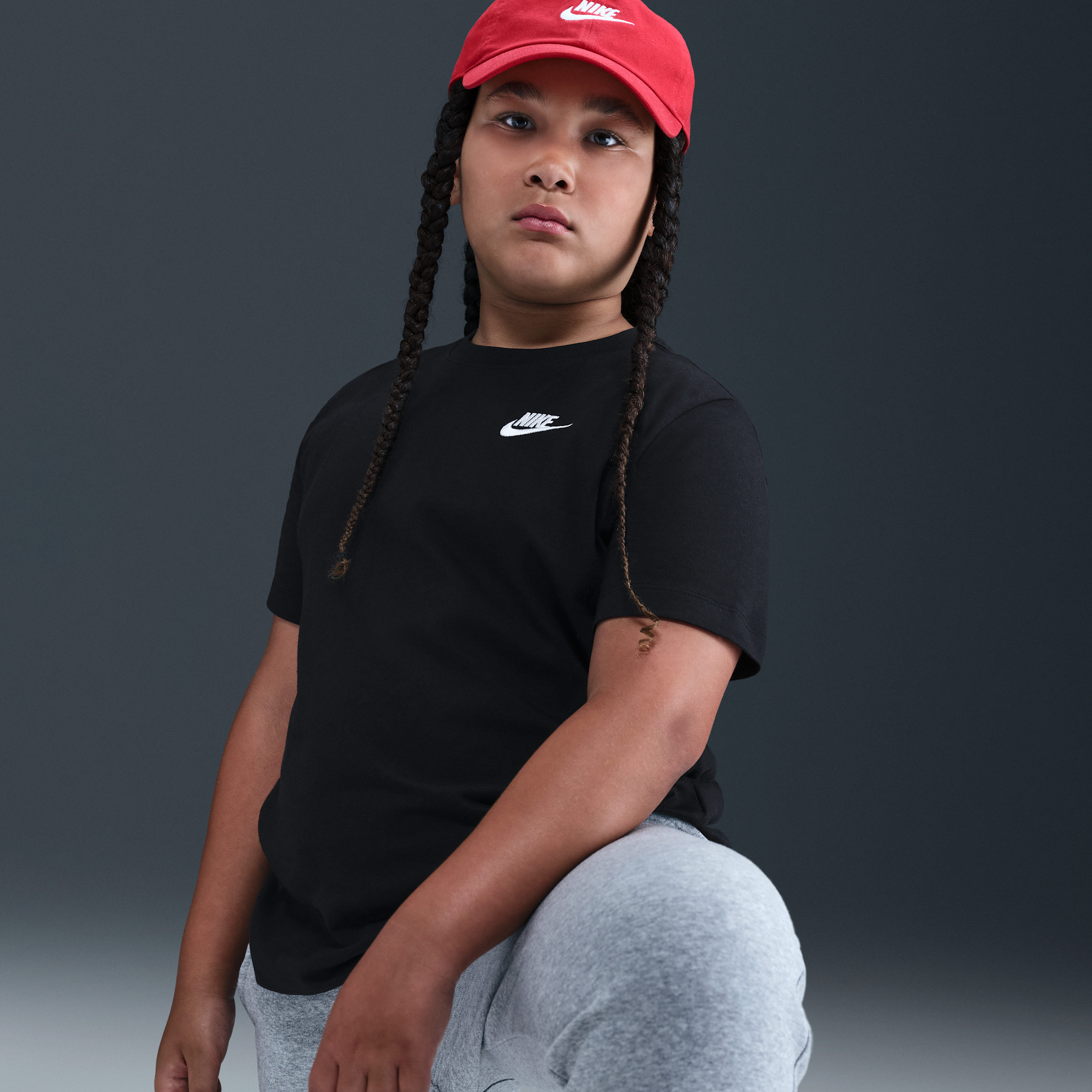 Thumbnail - Nike Sportswear T-Shirt für ältere Kinder (erweiterte Größe) - Schwarz