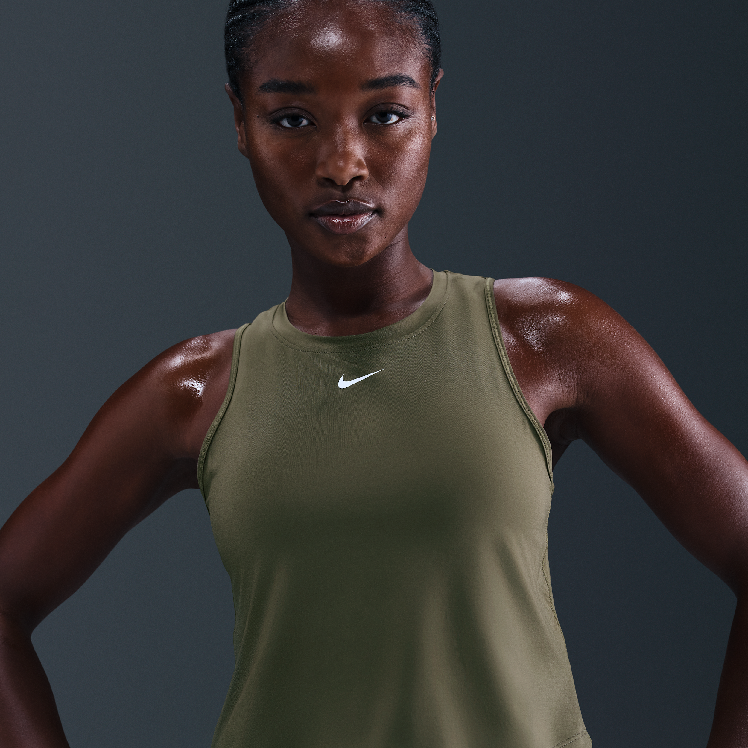 Thumbnail - Nike One Classic Dri-FIT Kurztanktop für Damen - Grün