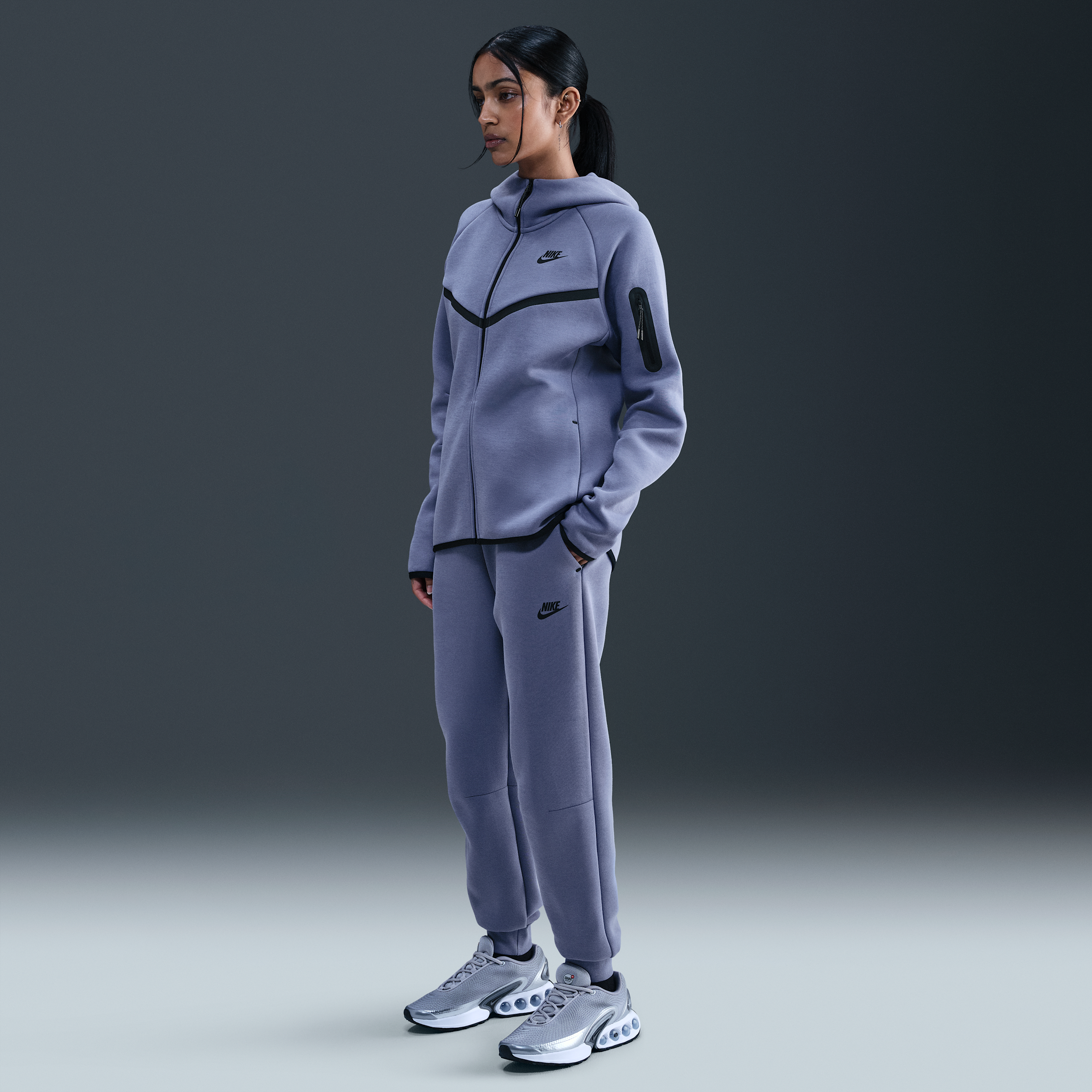 Nike Tech Fleece Womens Mid-Rise Joggers - Blue - Cotton/Polyester