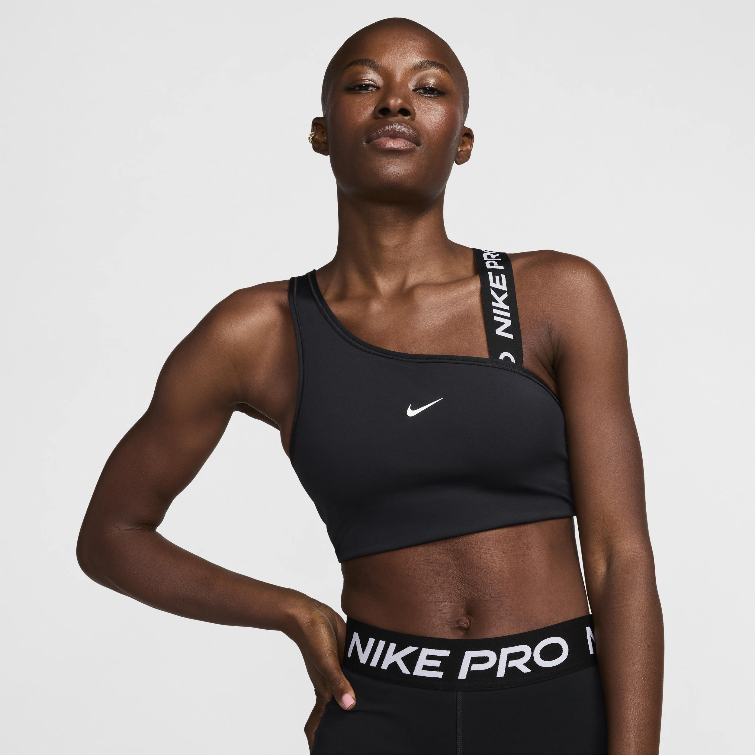 Brassière de sport rembourrée à maintien normal Nike Pro Swoosh Asymmetrical pour femme - Noir