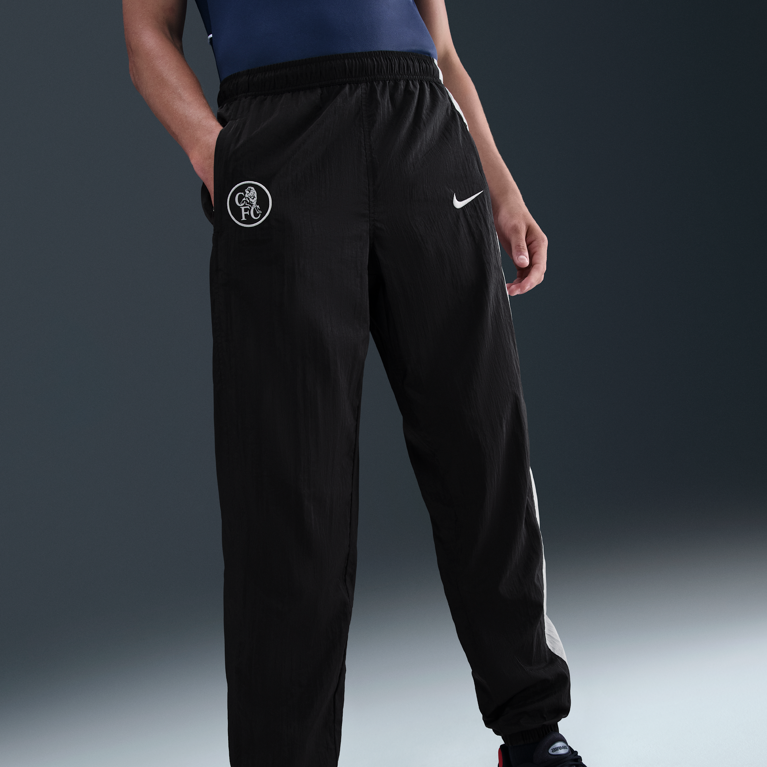 Thumbnail - FC Chelsea Third Nike Total 90 Fußball-Trainingshose aus Webmaterial (Herren) - Schwarz