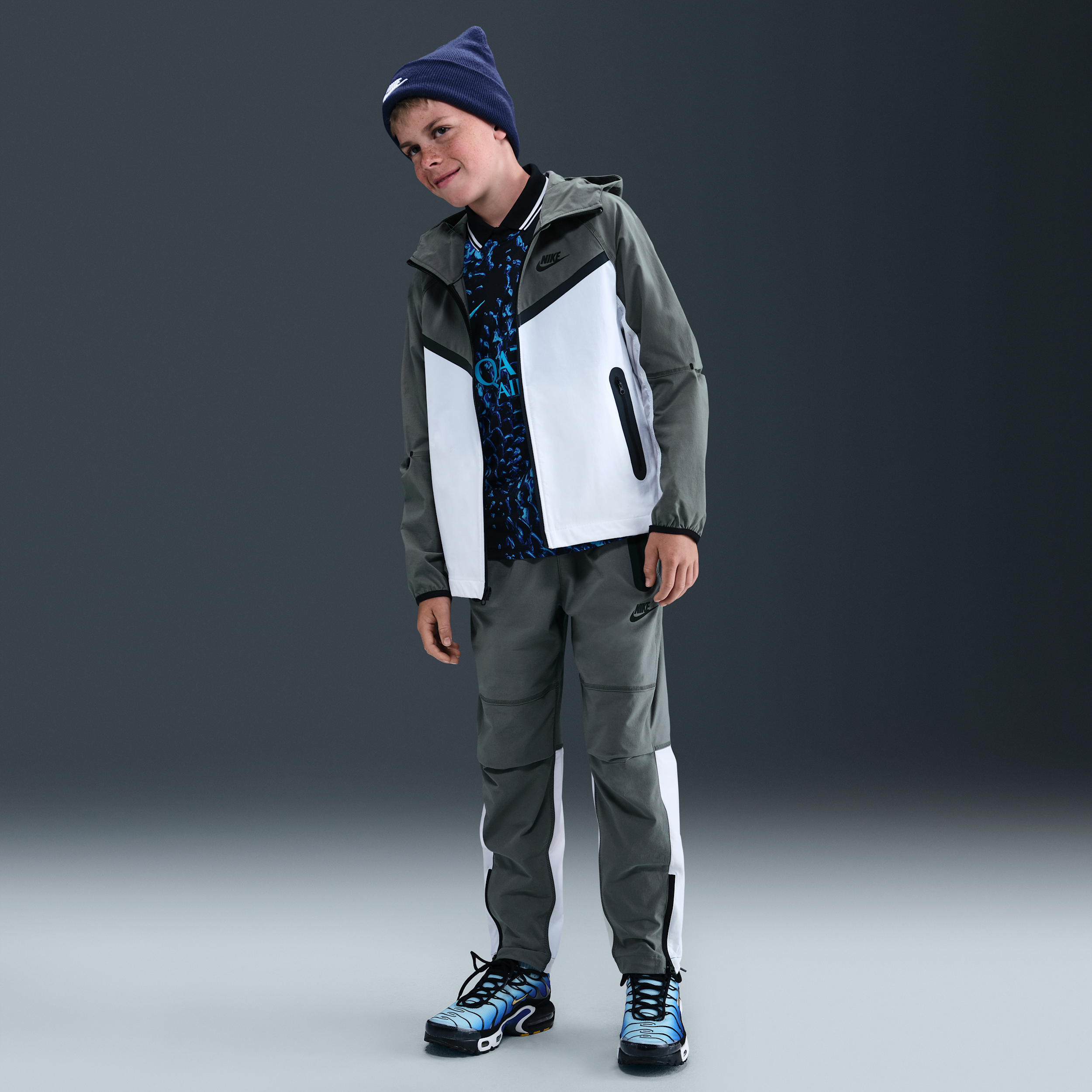 Nike Tech Older Kids (Boys) Woven Jacket - White - Nylon/Elastane