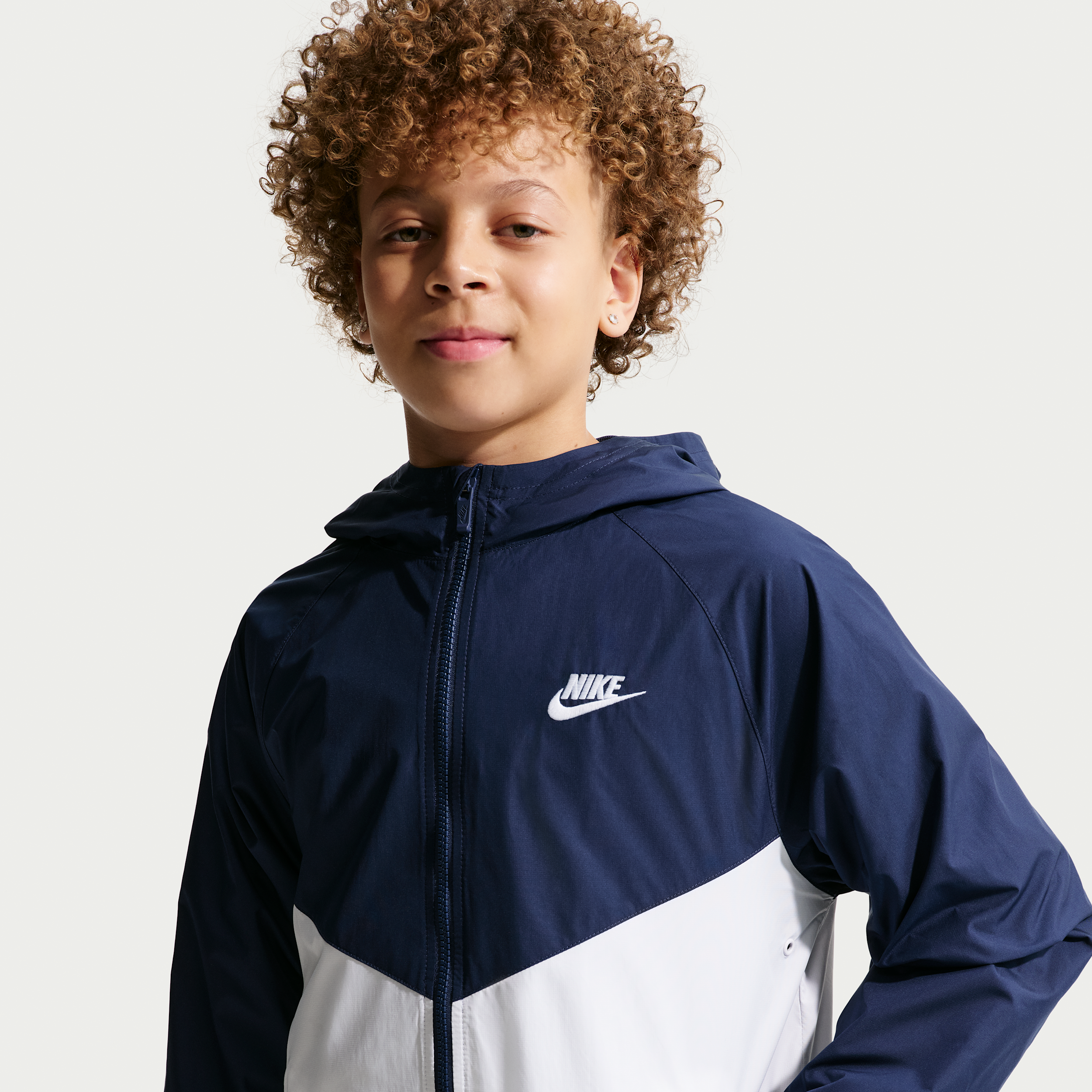 Thumbnail - Nike Windrunner Repel-Jacke mit Kapuze für ältere Kinder - Blau