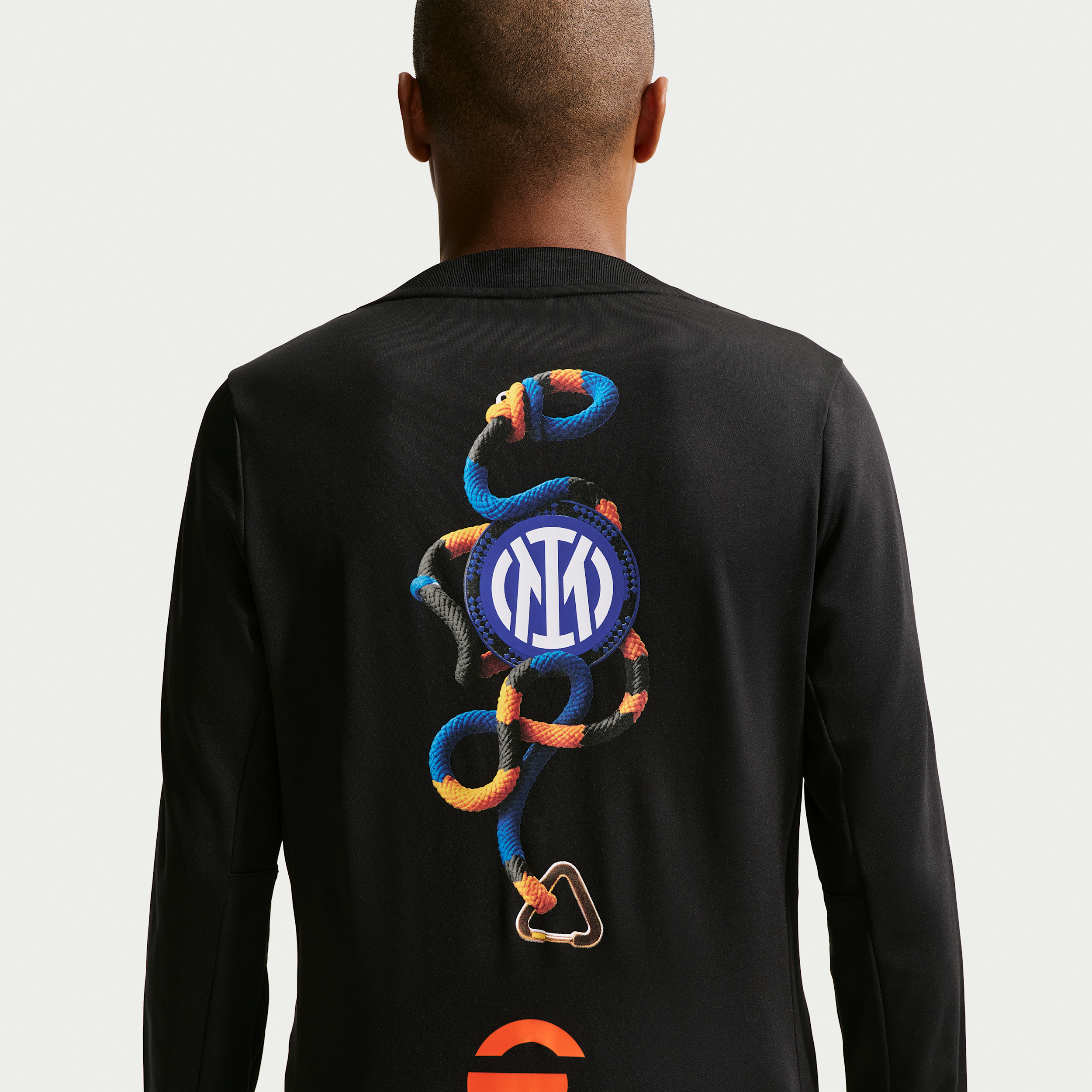 Inter Milan Academy Pro Se Men's Nike Acg Dri-Fit Football Long-Sleeve Pre-Match Top - Black - Polyester