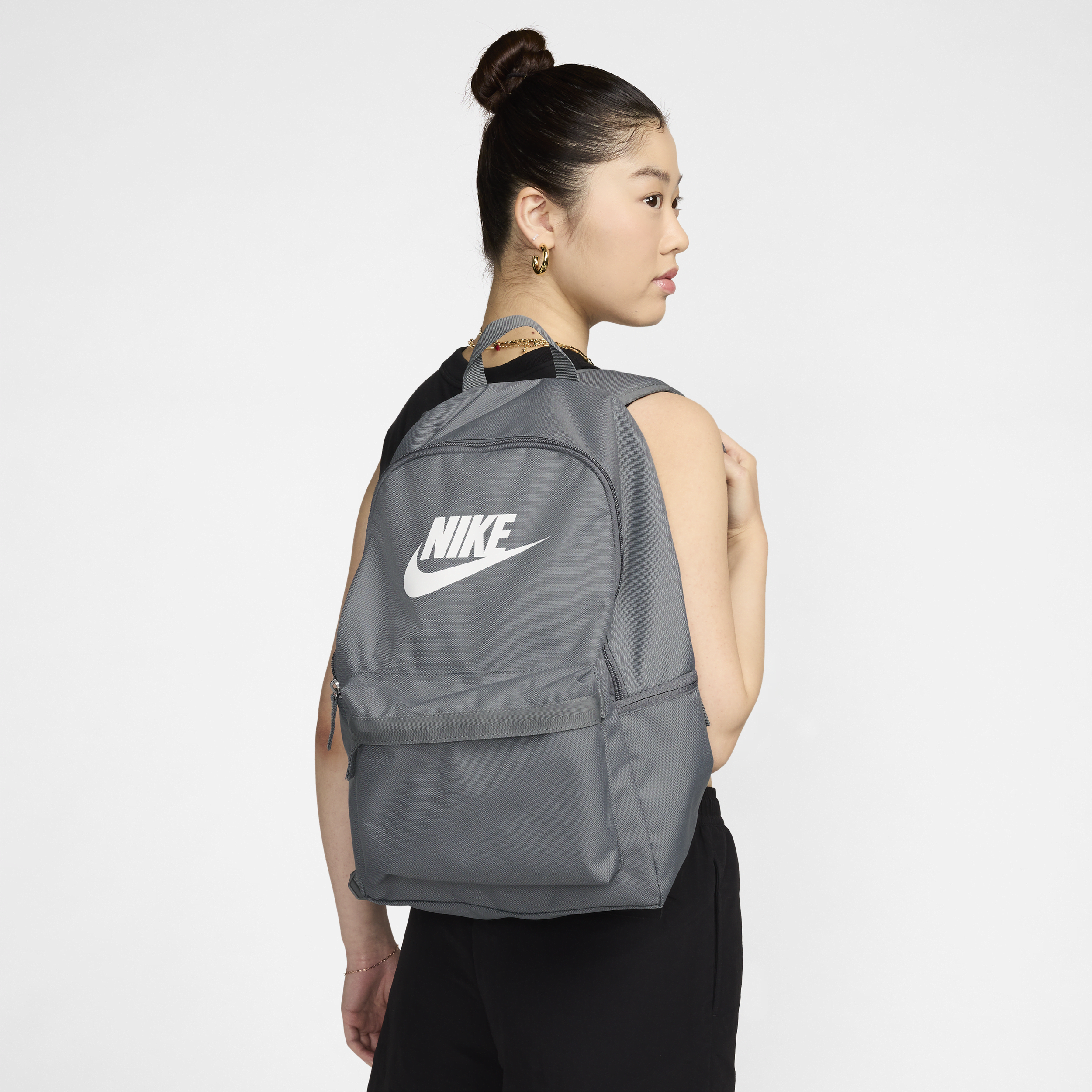 Image of Nike Heritage Rugzak (25 liter) - Grijs