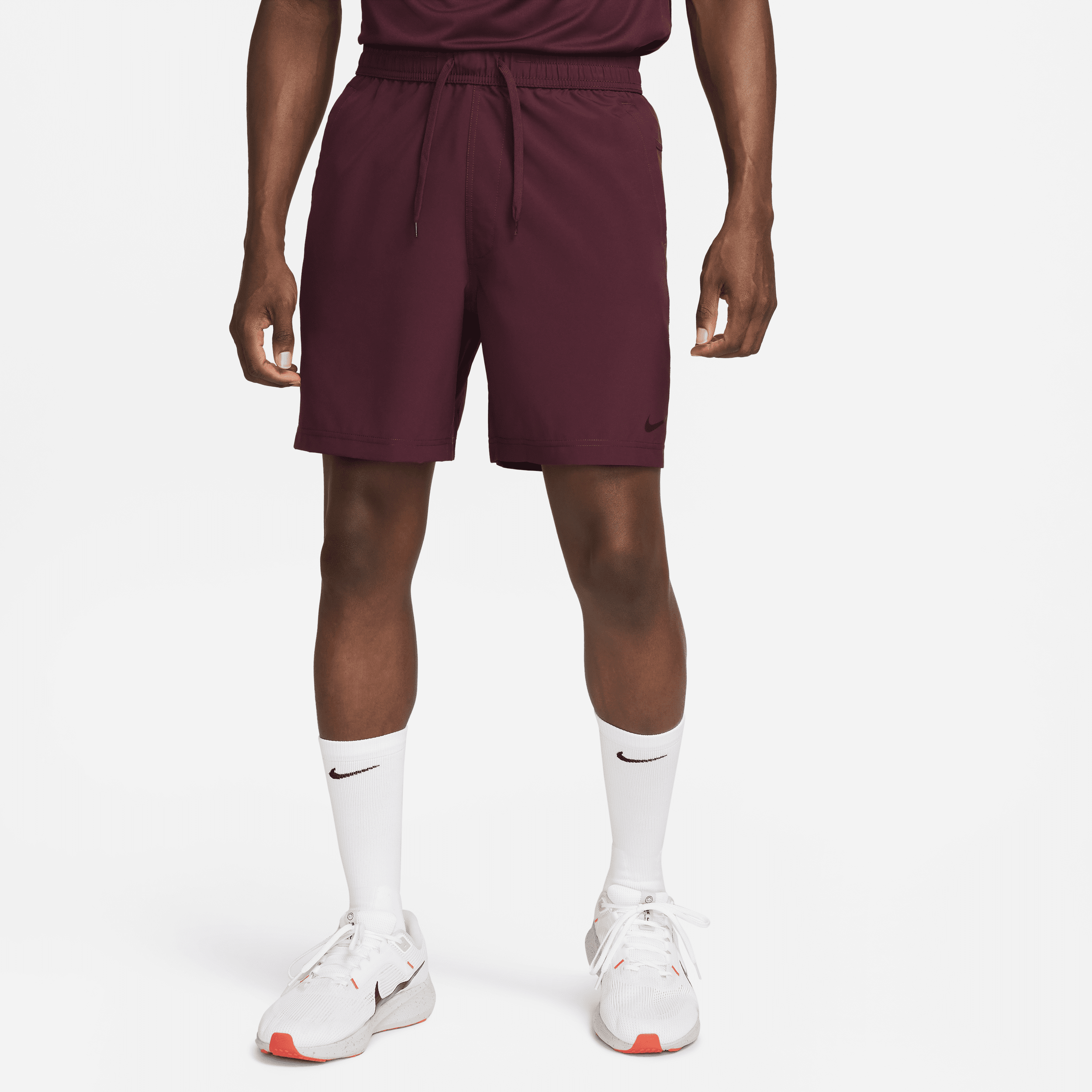 Nike Form Dri-FIT multifunctionele herenshorts zonder binnenbroek (18 cm) Rood