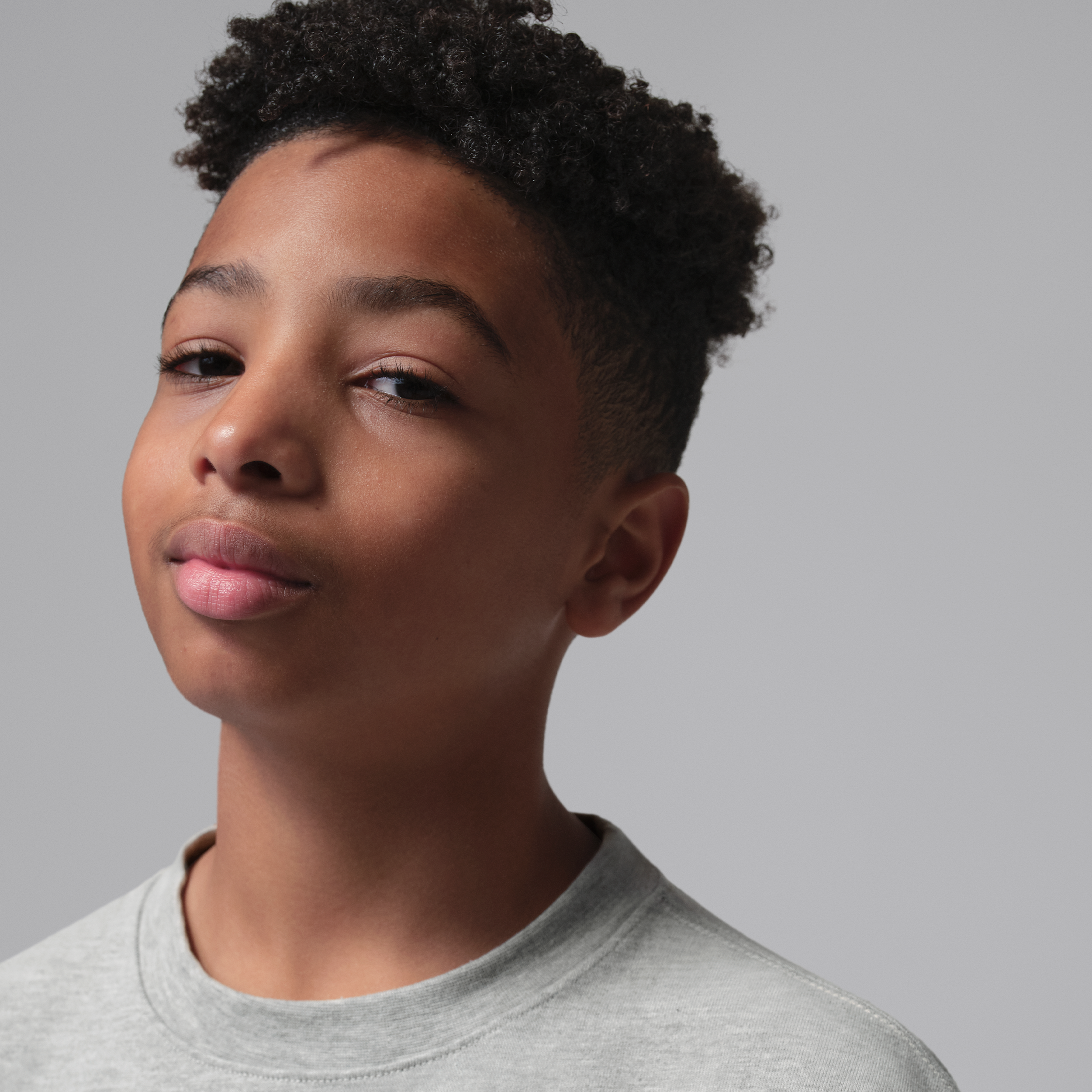 Thumbnail - Jordan AJ4 Patch T-Shirt (ältere Kinder) - Grau