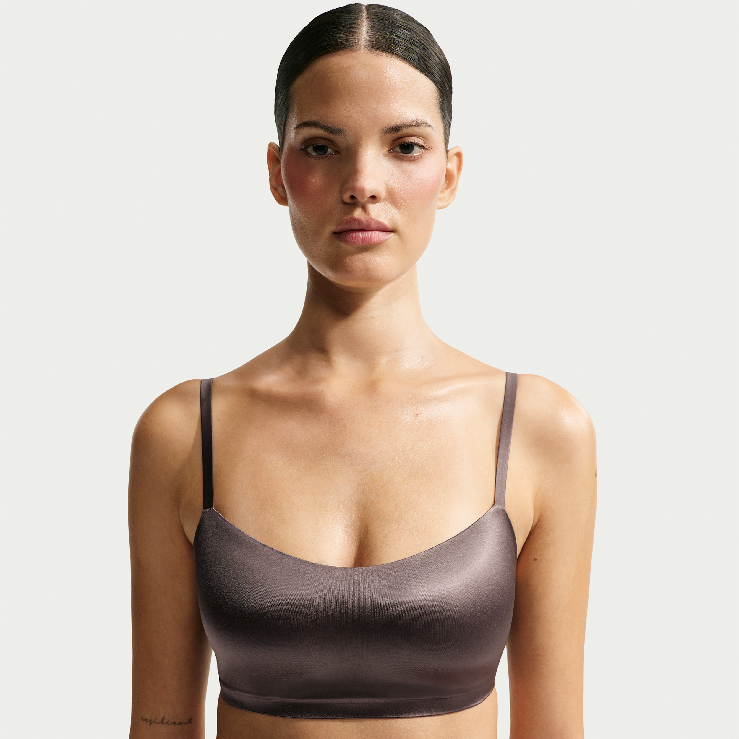 NikeSKIMS Satin Shine Scoop Cami-bh til kvinder - brun