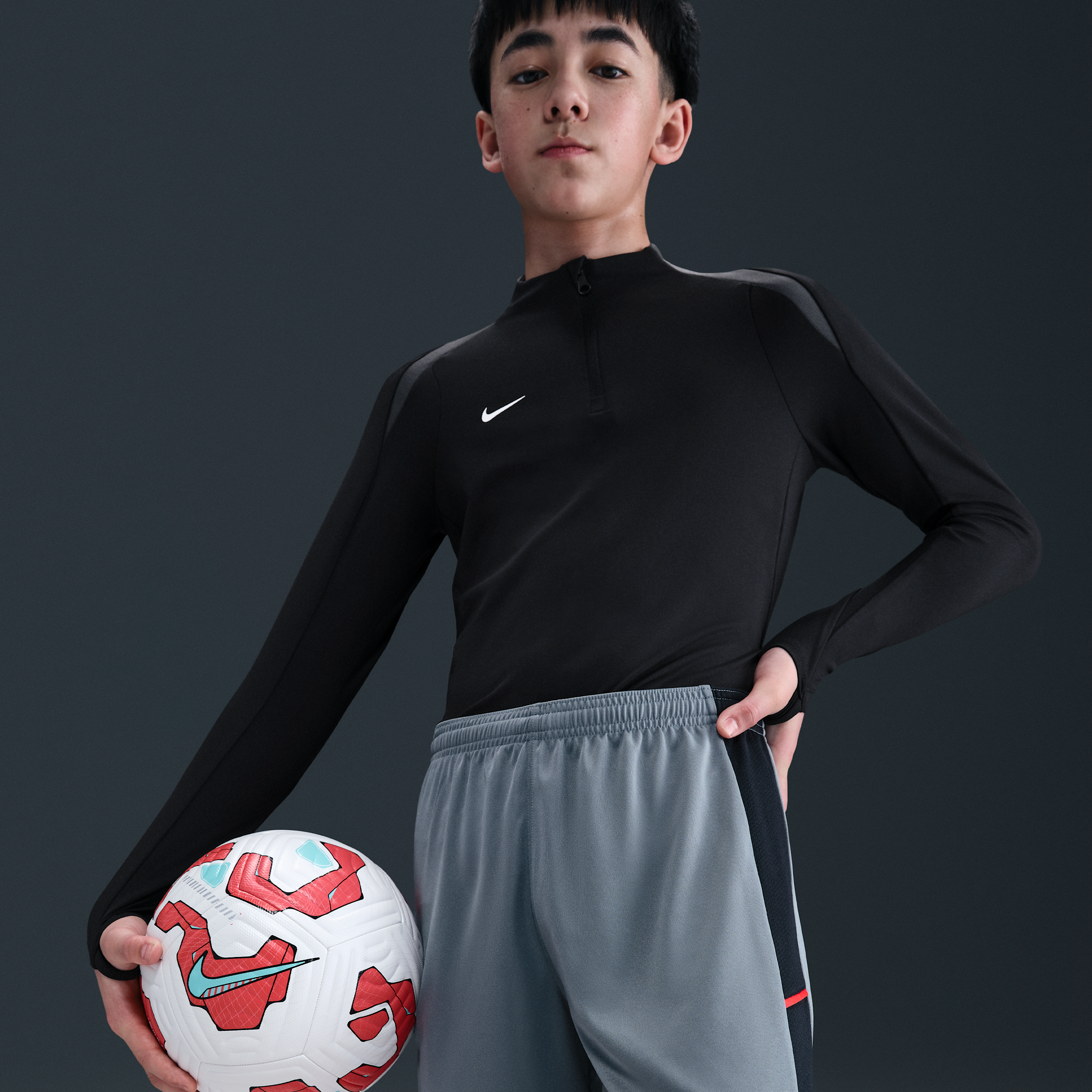 Thumbnail - Nike Academy Dri-FIT Fußball-Shorts (ca. 18 cm; ältere Kinder) - Grau