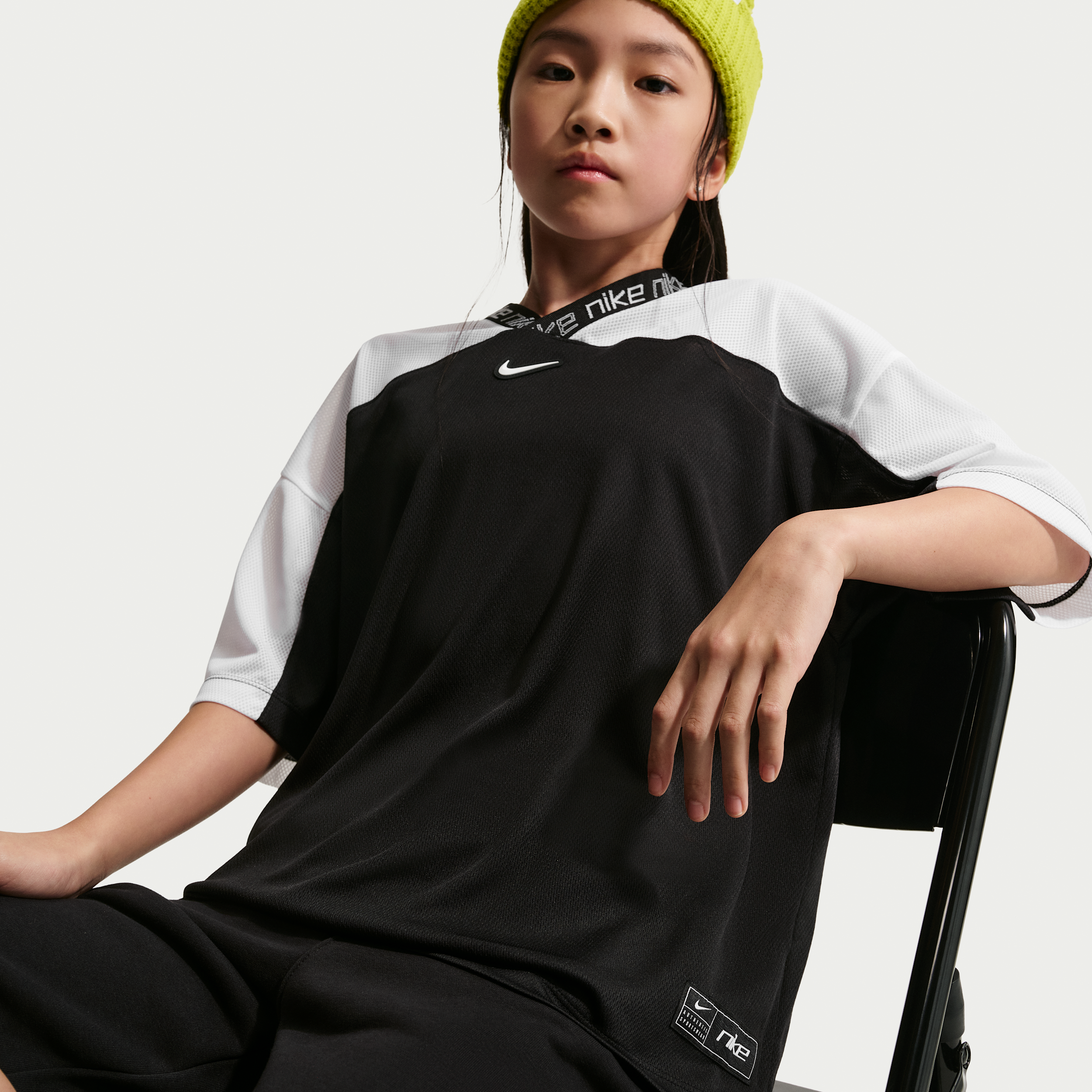 Thumbnail - Nike Dri-FIT Jersey-Oberteil für ältere Kinder (Mädchen) - Schwarz