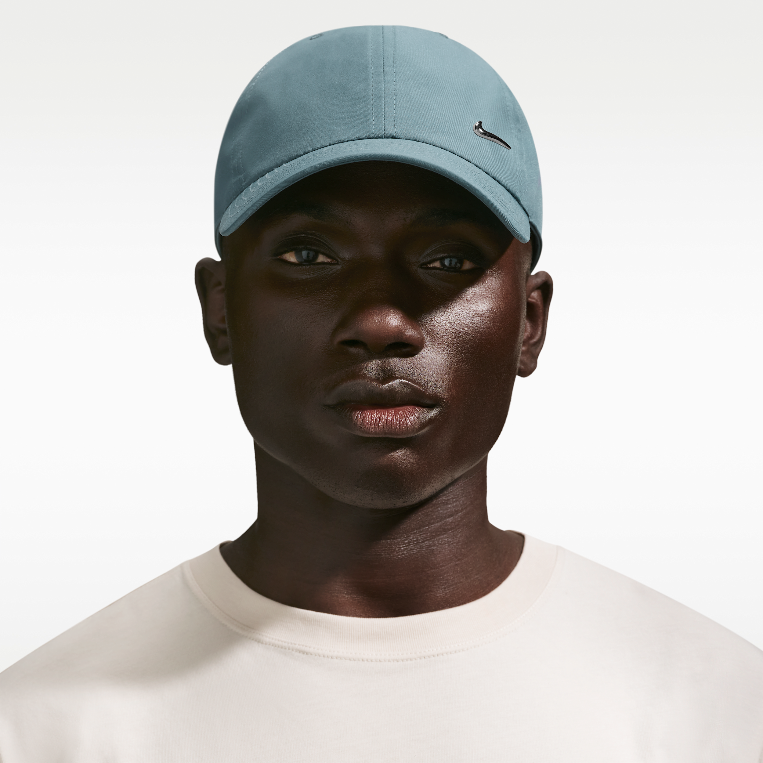 Nike Dri-Fit Club Ongestructureerde Pet Met Metalen Swoosh - Grijs