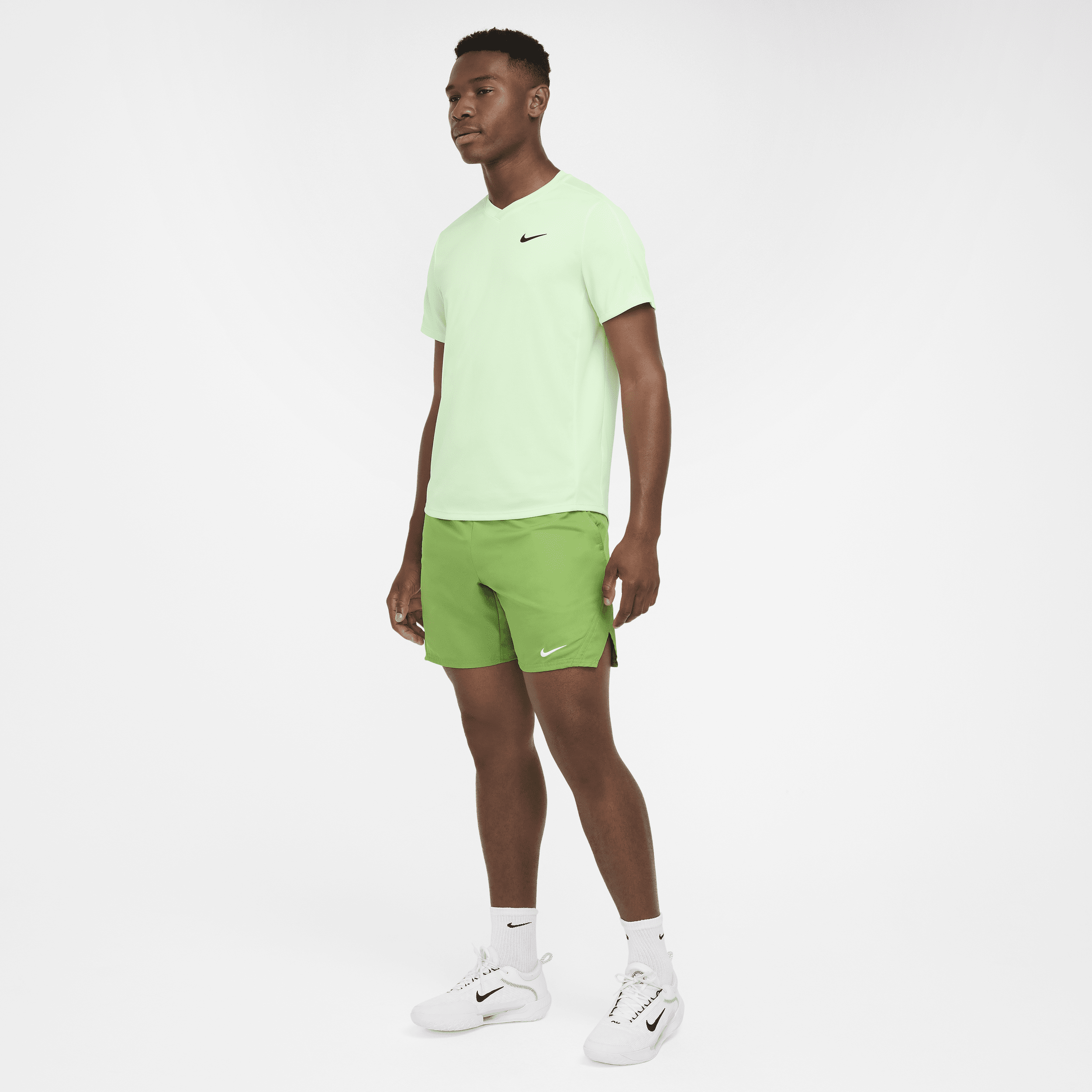 Haut de tennis NikeCourt Dri-FIT Victory pour Homme - Vert