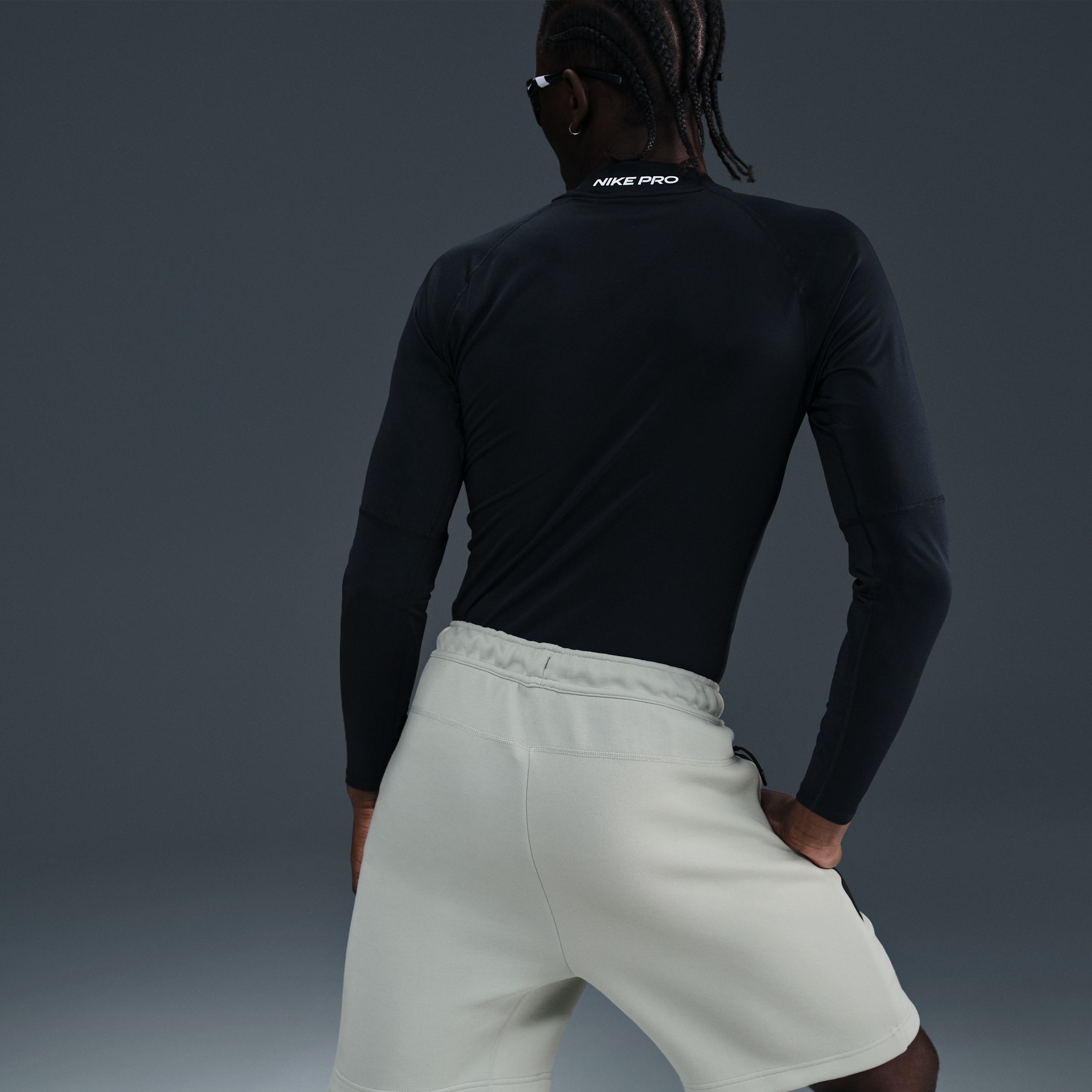 Thumbnail - Inter Mailand Tech Nike Fußball-Fleece-Shorts (Herren) - Grau