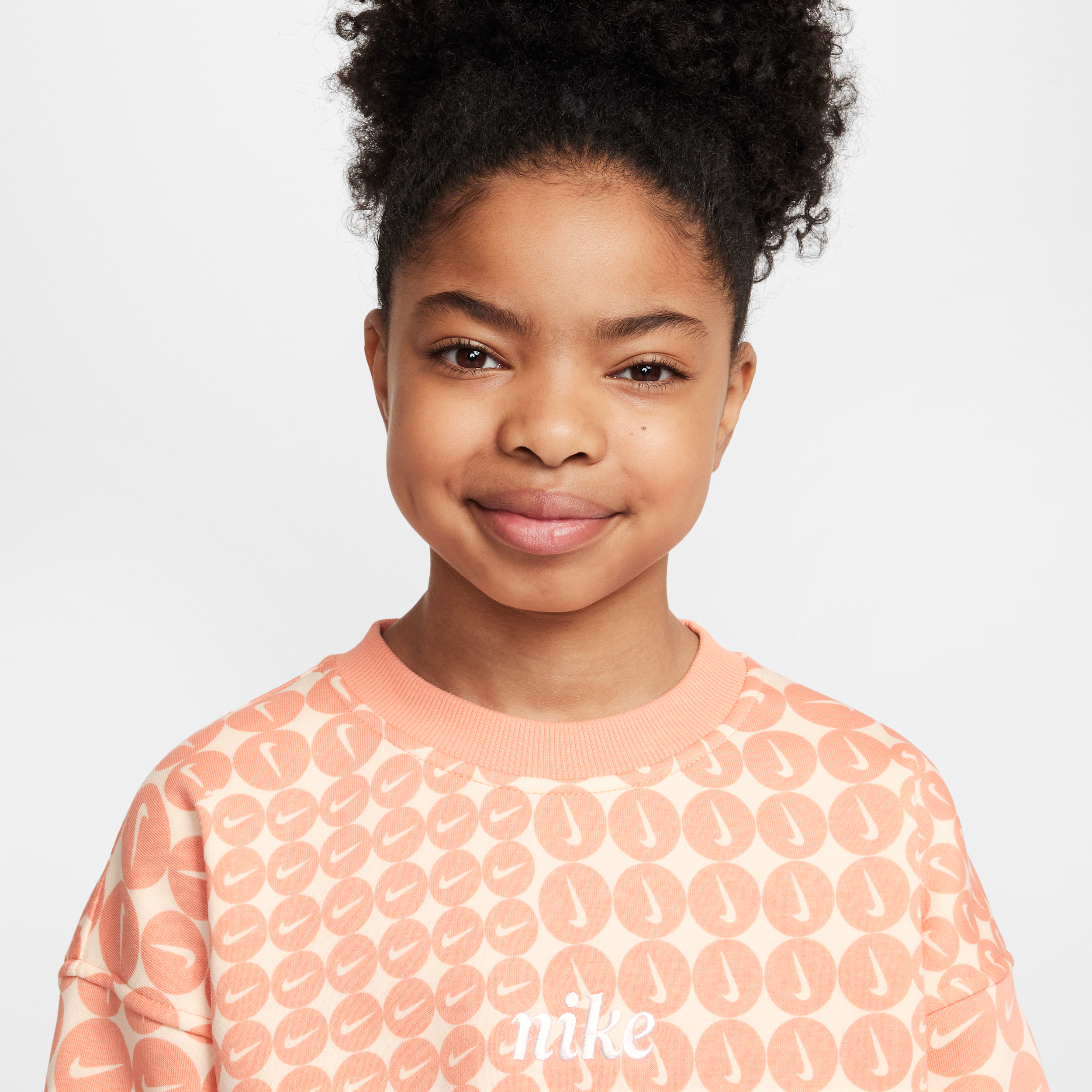 Thumbnail - Nike Sportswear Club Fleece Oversize-Sweatshirt mit Rundhalsausschnitt für ältere Kinder (Mädchen) - Orange