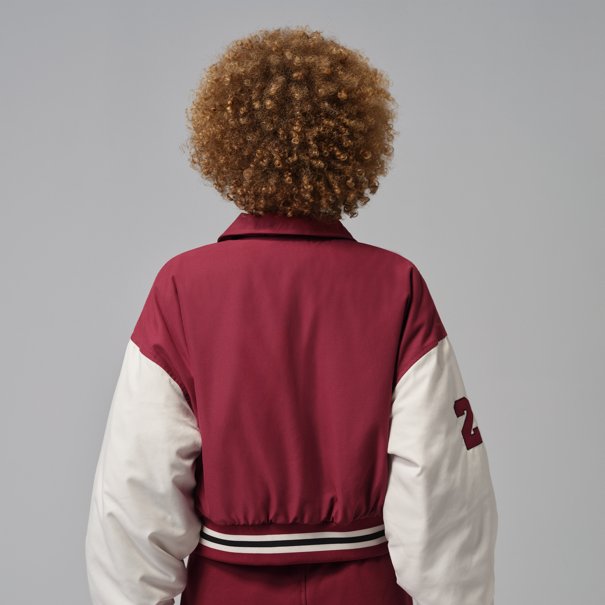 Thumbnail - Jordan Brooklyn College-Jacke mit Therma-FIT-Technologie (Damen) - Rot