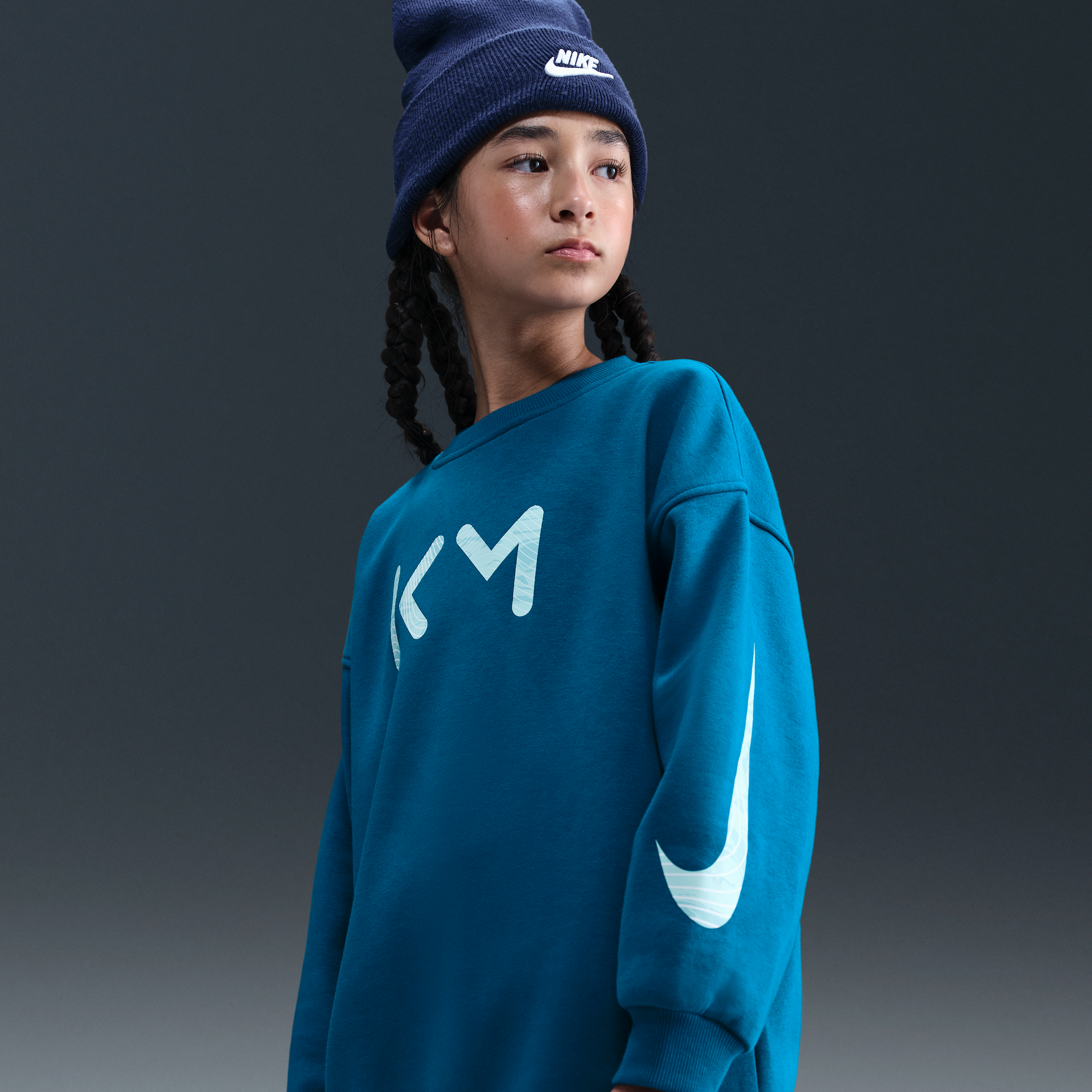 Kylian Mbappé Club Fleece Older Kids (Girls) Nike Football Oversized Crew-Neck - Blue - Cotton/Polyester