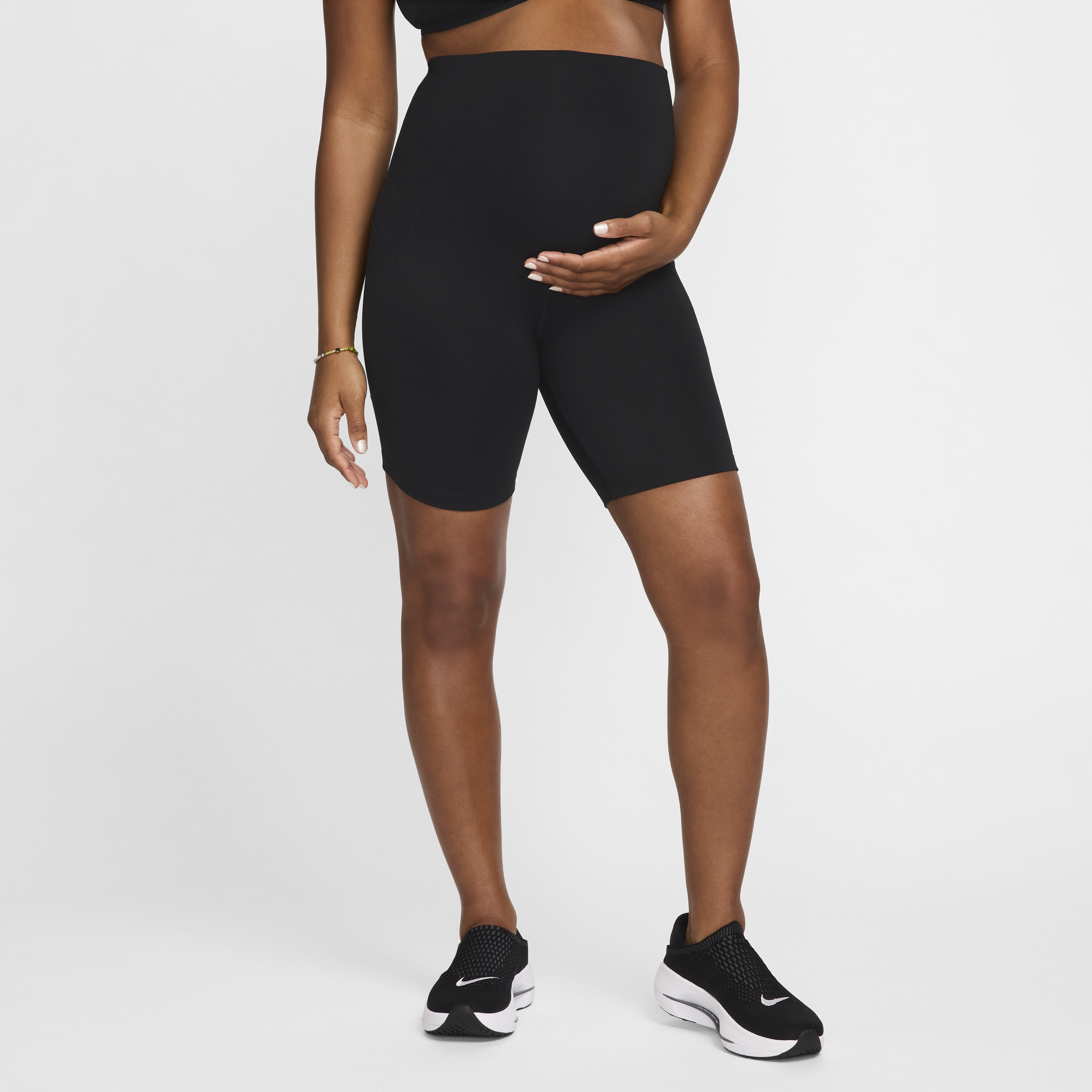 Nike (M) One Dri-FIT bikershorts met hoge taille en zakken voor dames (20 cm zwangerschapskleding) Zwart