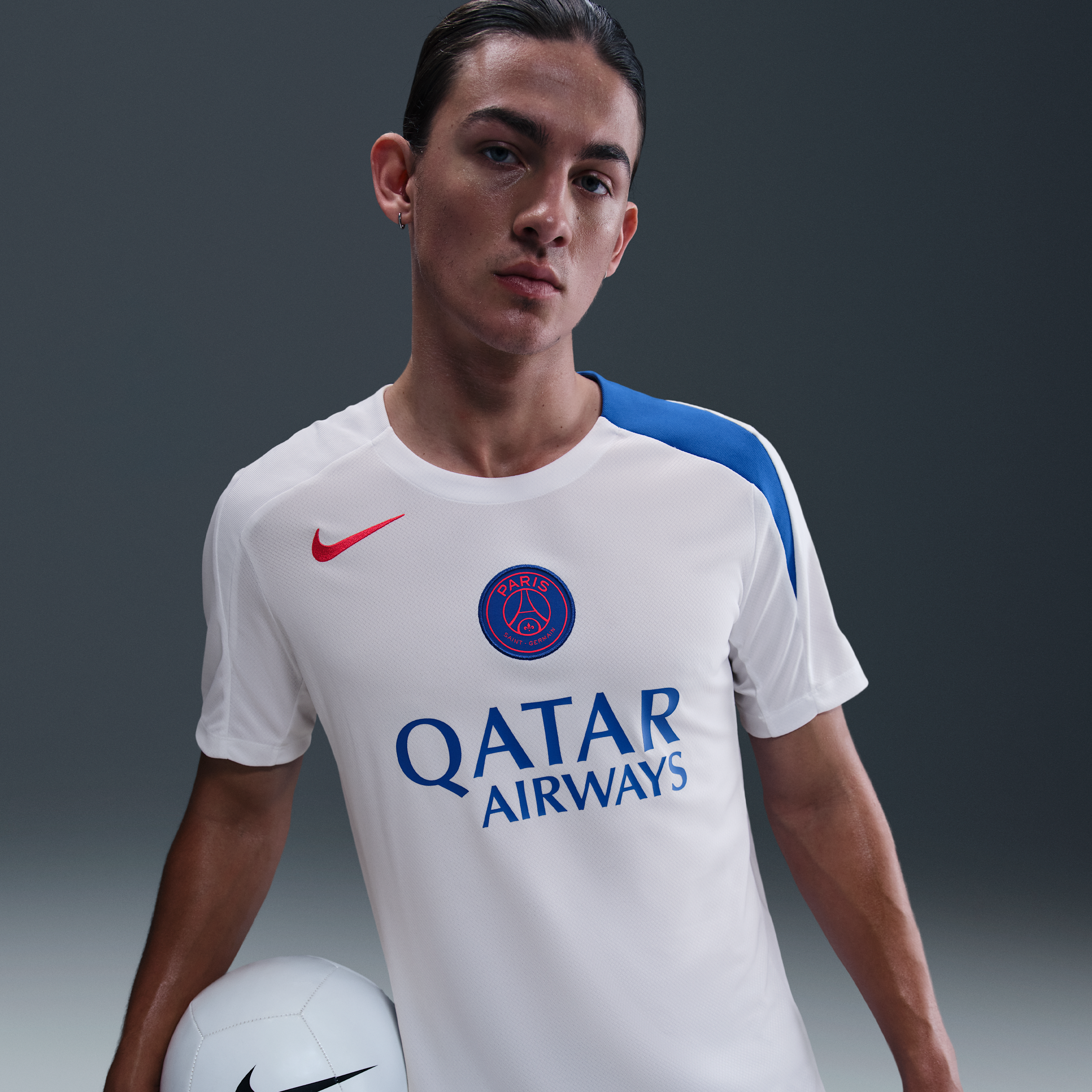 Maskinstrikket PSG Strike Third Nike Dri-FIT Total 90-fodboldtrøje til mænd - hvid