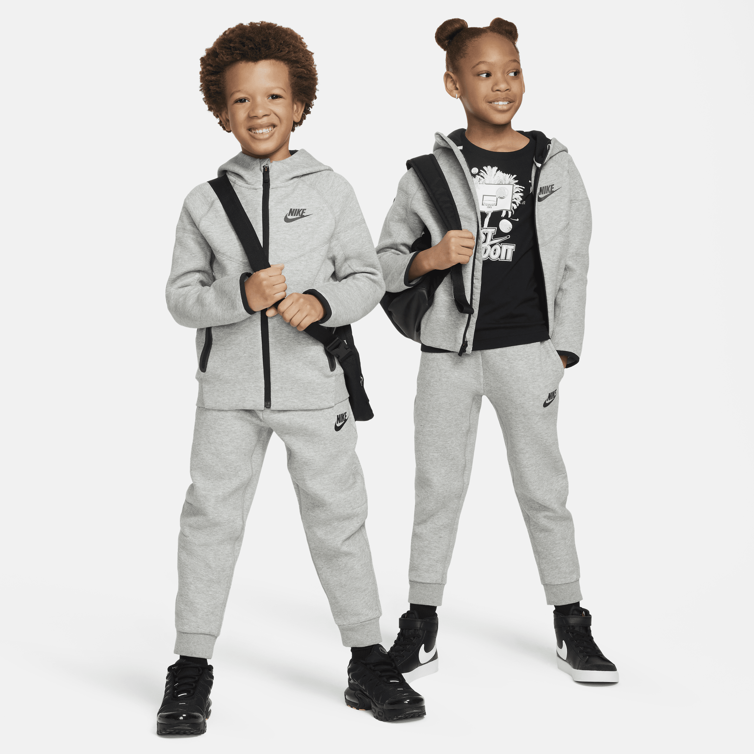 Ensemble deux pièces avec sweat à capuche Nike Sportswear Tech Fleece Full-Zip Set pour enfant - Gri