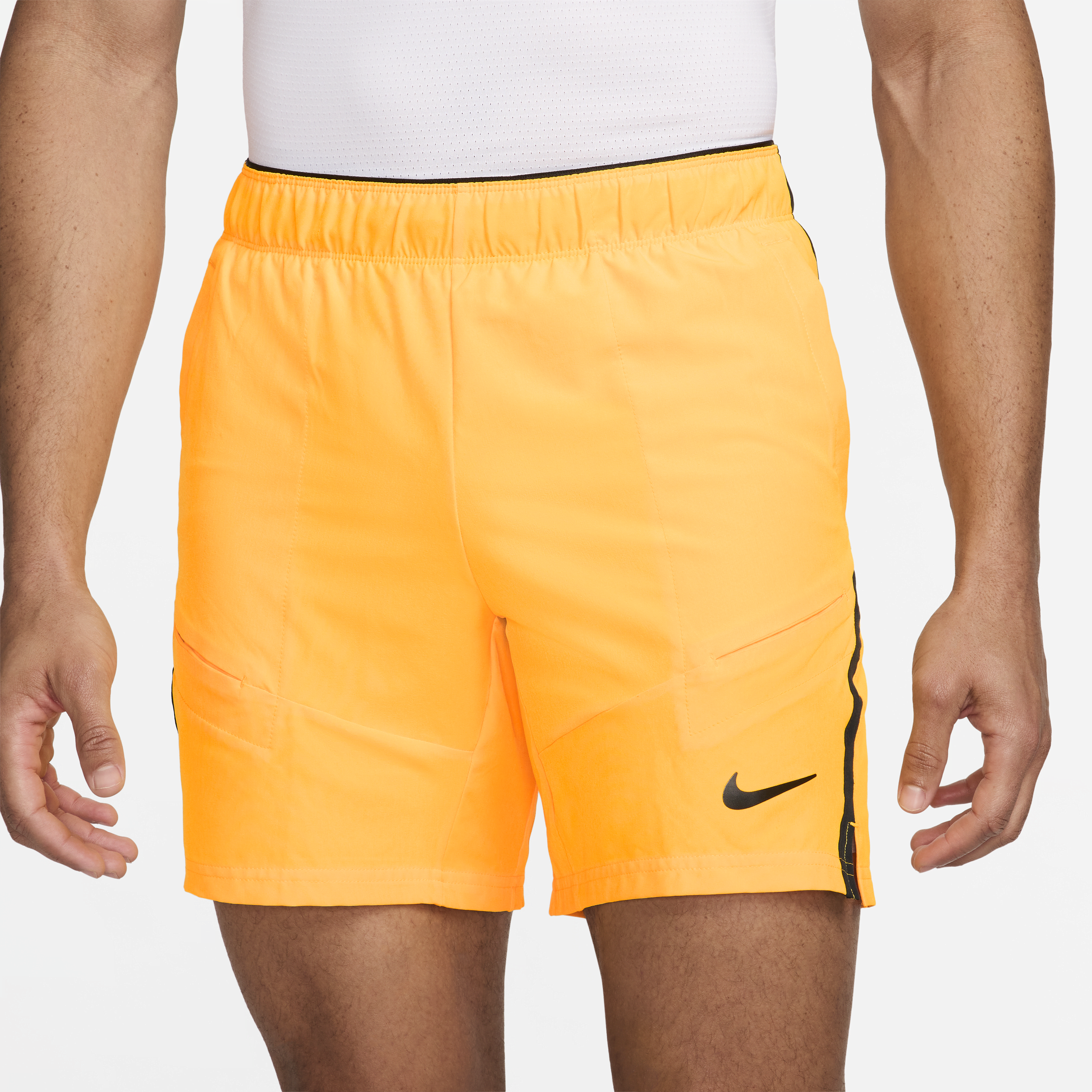 Nike Court Advantage Dri-FIT tennisshorts voor heren (18 cm) Oranje