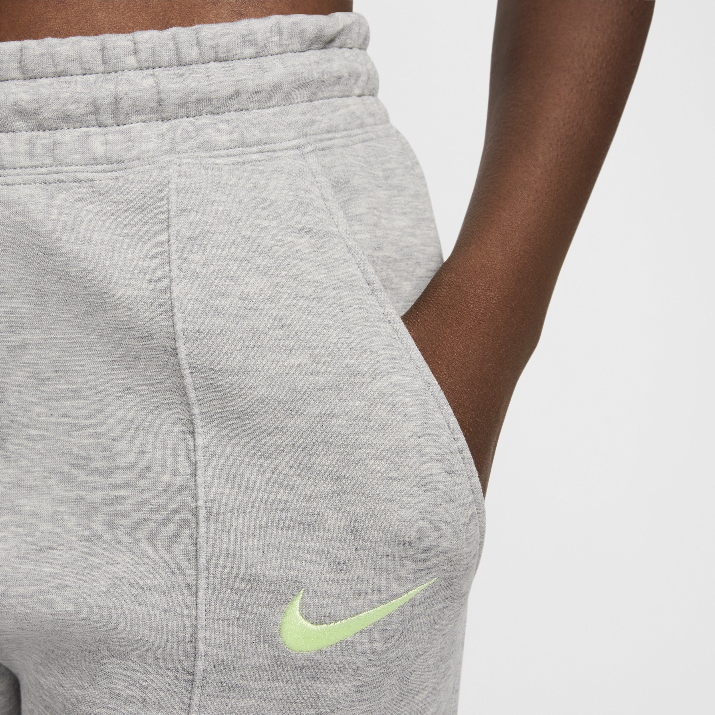 Pantalon de jogging taille mi-haute Nike Football FC Barcelone Tech Fleece pour femme - Gris