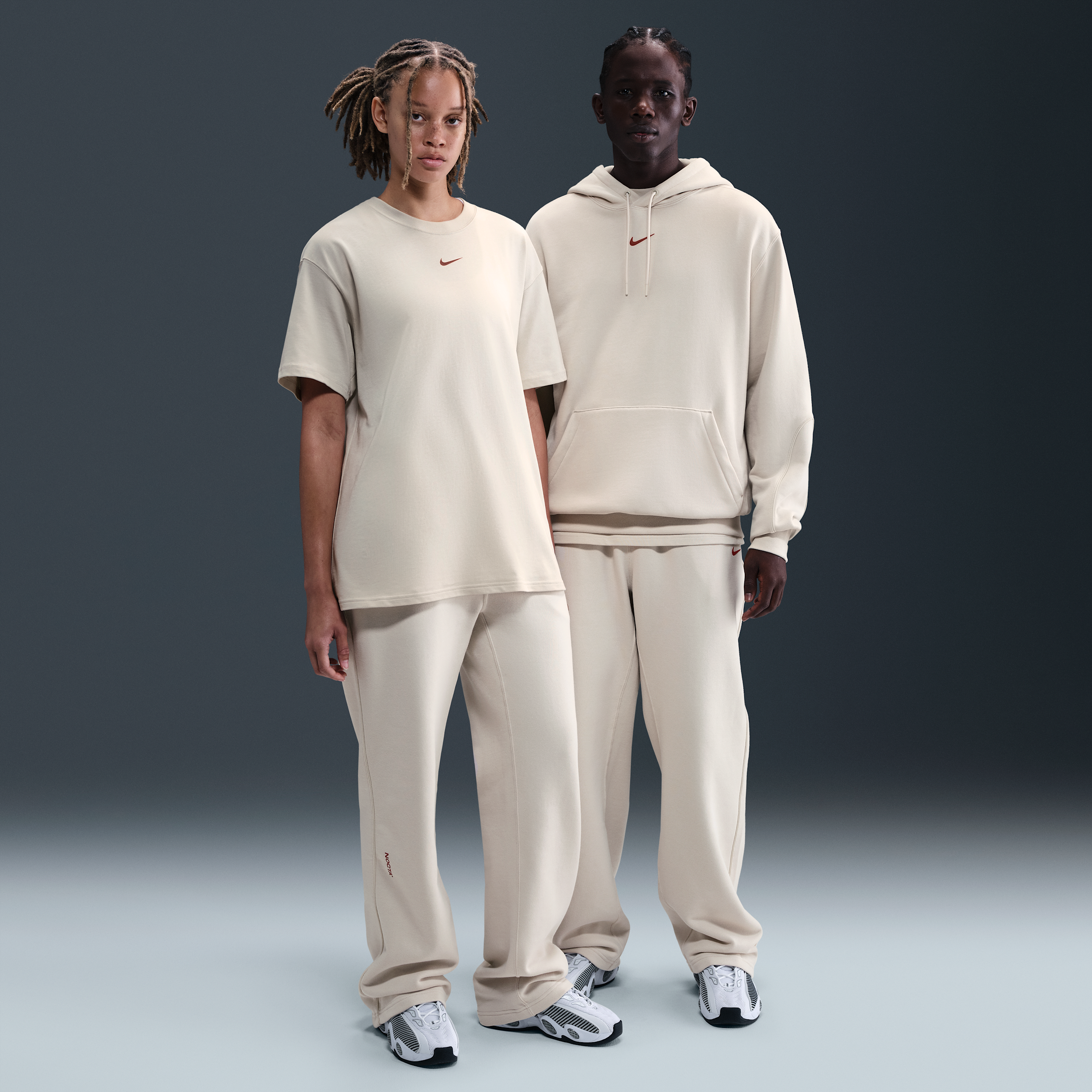 Thumbnail - NOCTA NOCTA Fleece CS Trainingshose mit offenem Saum (Herren) - Braun