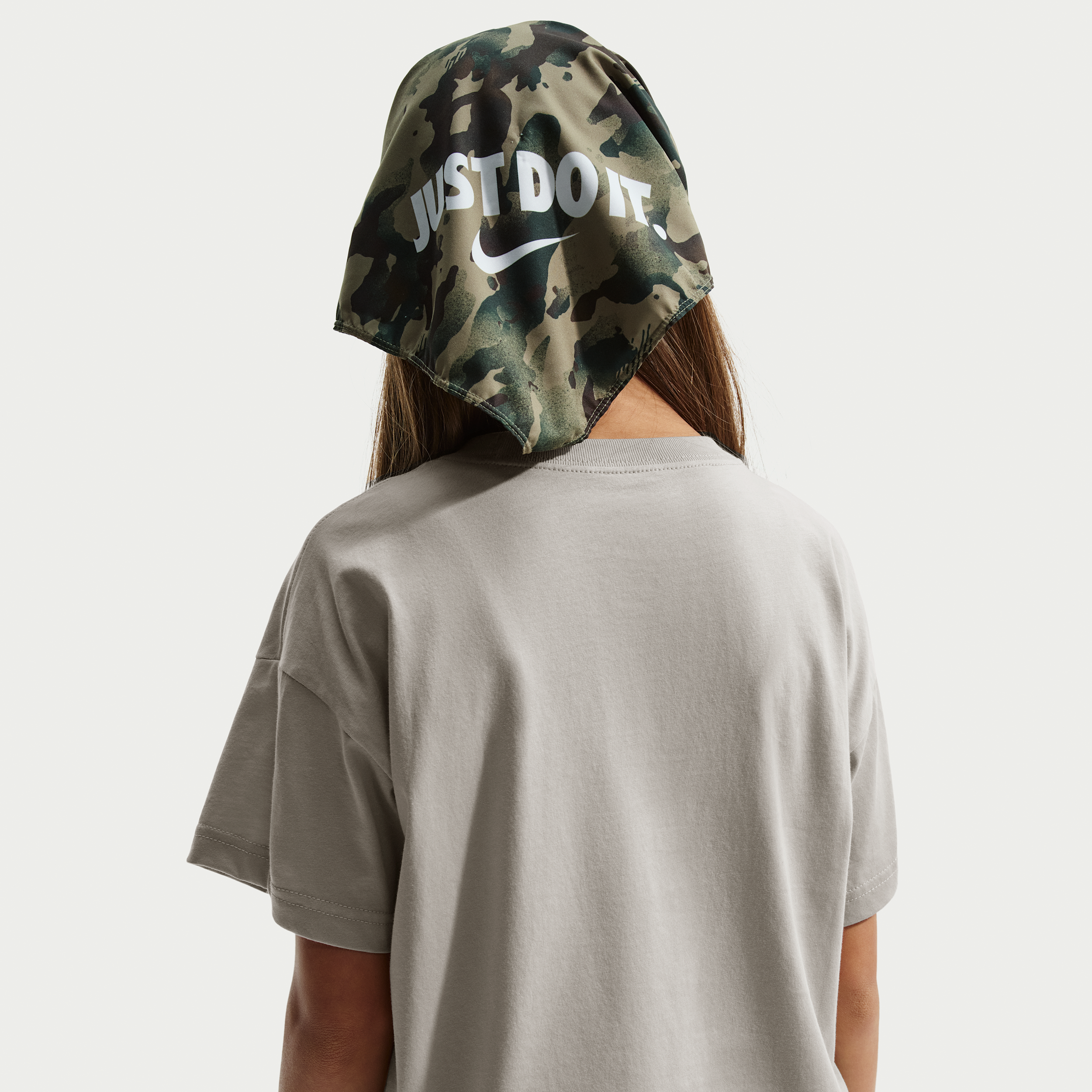 Thumbnail - Nike Essential T-Shirt (ältere Kinder, Mädchen) - Braun