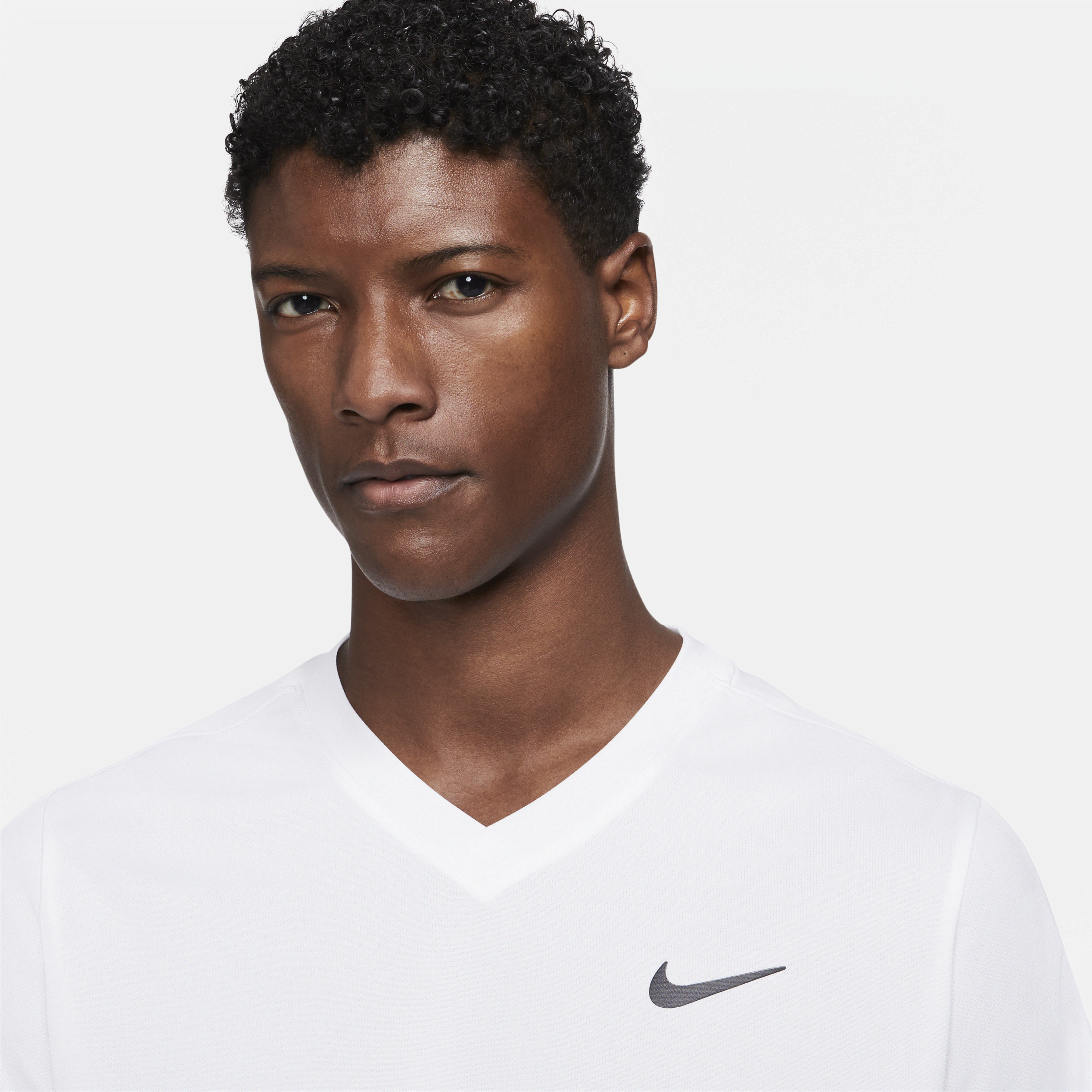 Haut de tennis NikeCourt Dri-FIT Victory pour Homme - Blanc